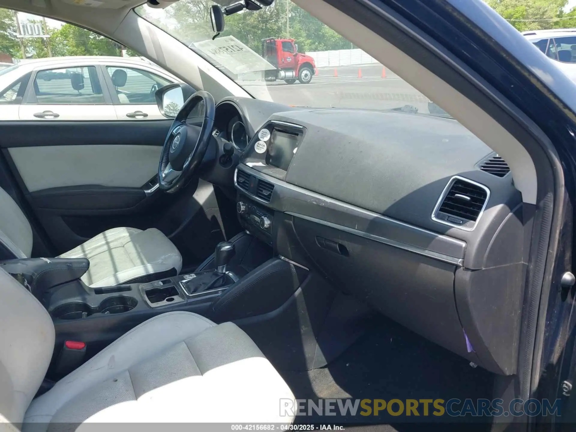 5 Photograph of a damaged car JM3KFBAY5L0826636 MAZDA CX-5 2020