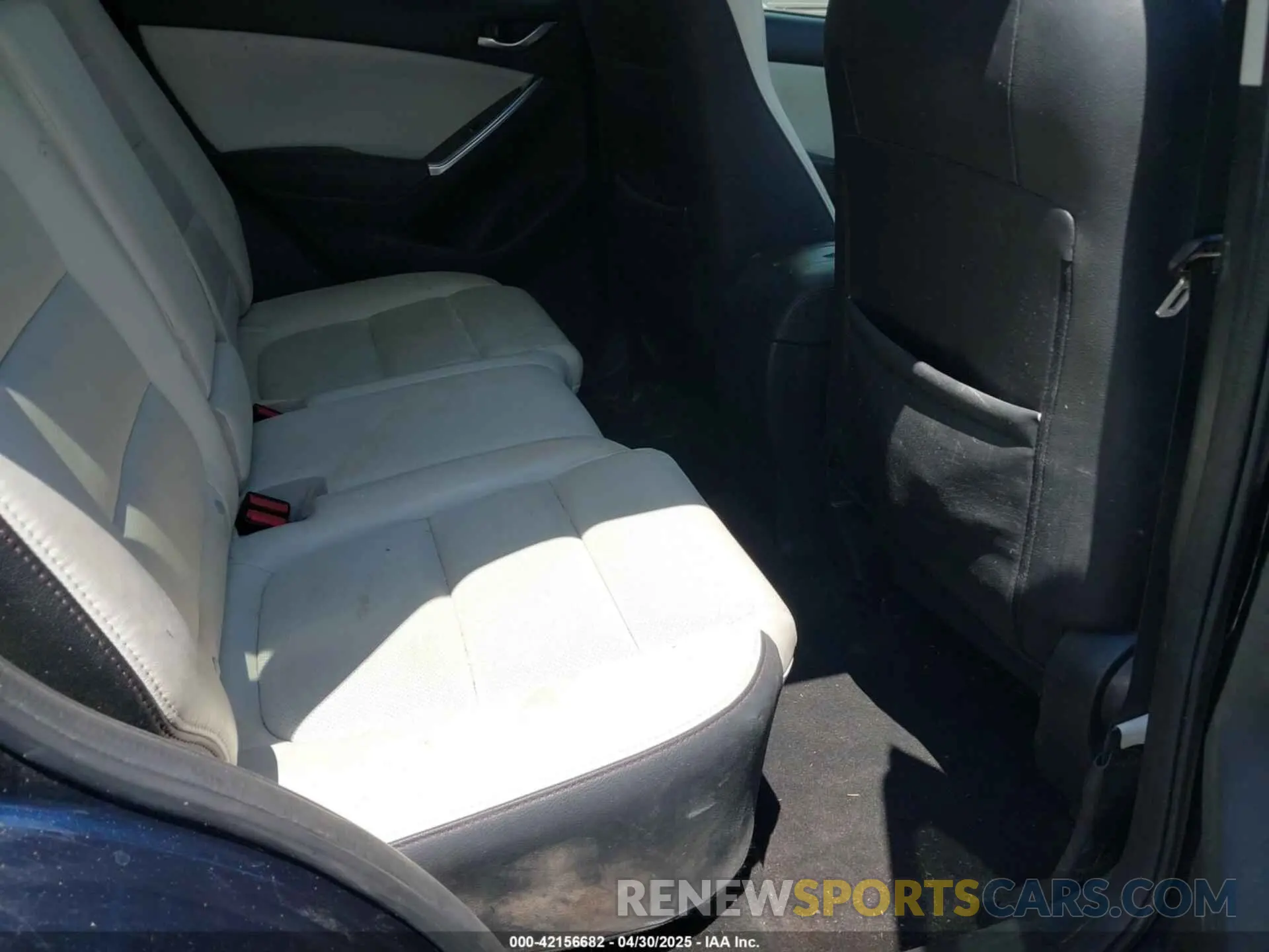 8 Photograph of a damaged car JM3KFBAY5L0826636 MAZDA CX-5 2020