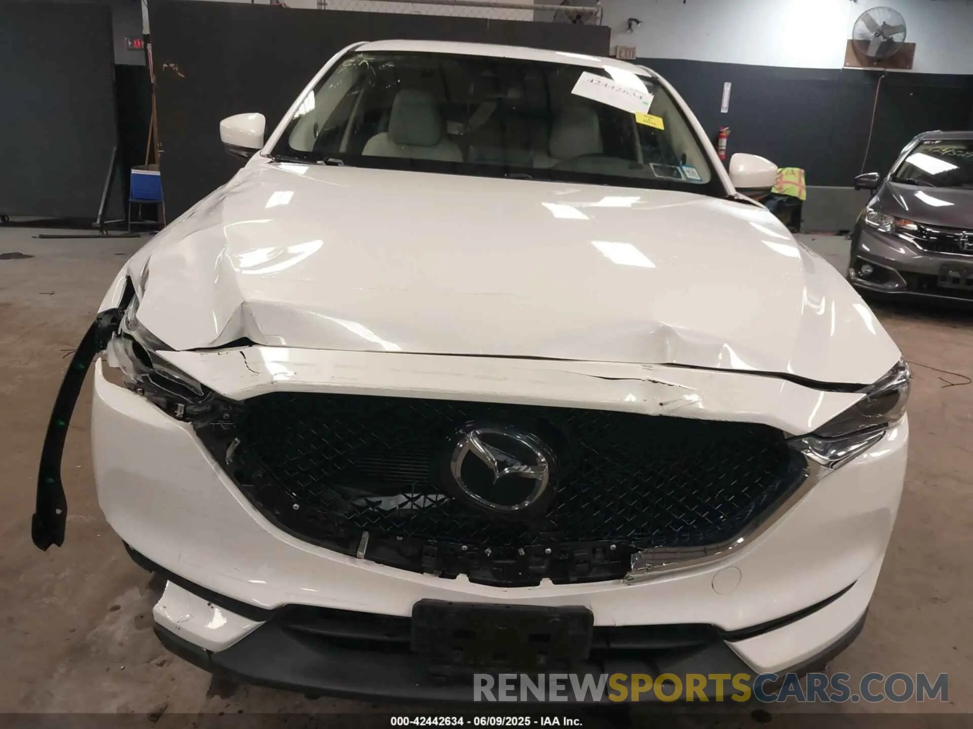 6 Photograph of a damaged car JM3KFBAY8L0801407 MAZDA CX-5 2020