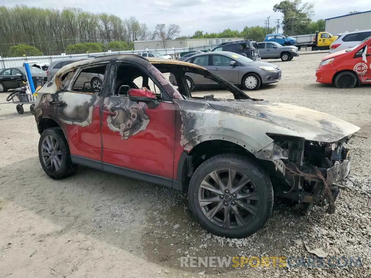 4 Photograph of a damaged car JM3KFBAYXL0834389 MAZDA CX-5 2020