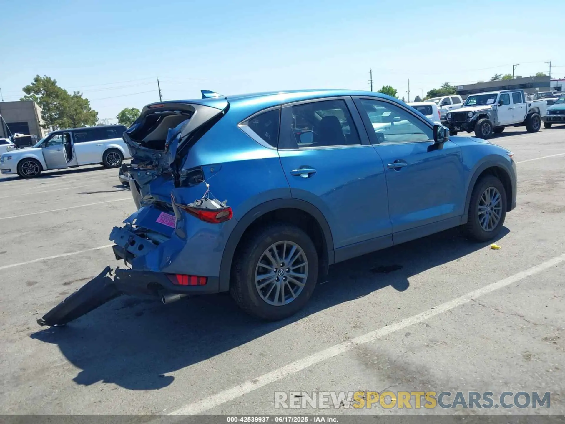 4 Photograph of a damaged car JM3KFBCM1L0818544 MAZDA CX-5 2020