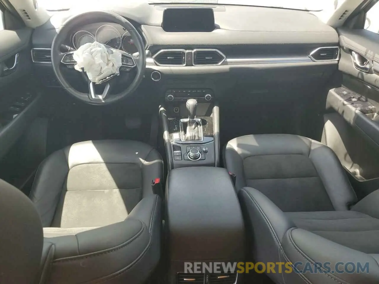 8 Photograph of a damaged car JM3KFBCM2L1824072 MAZDA CX-5 2020
