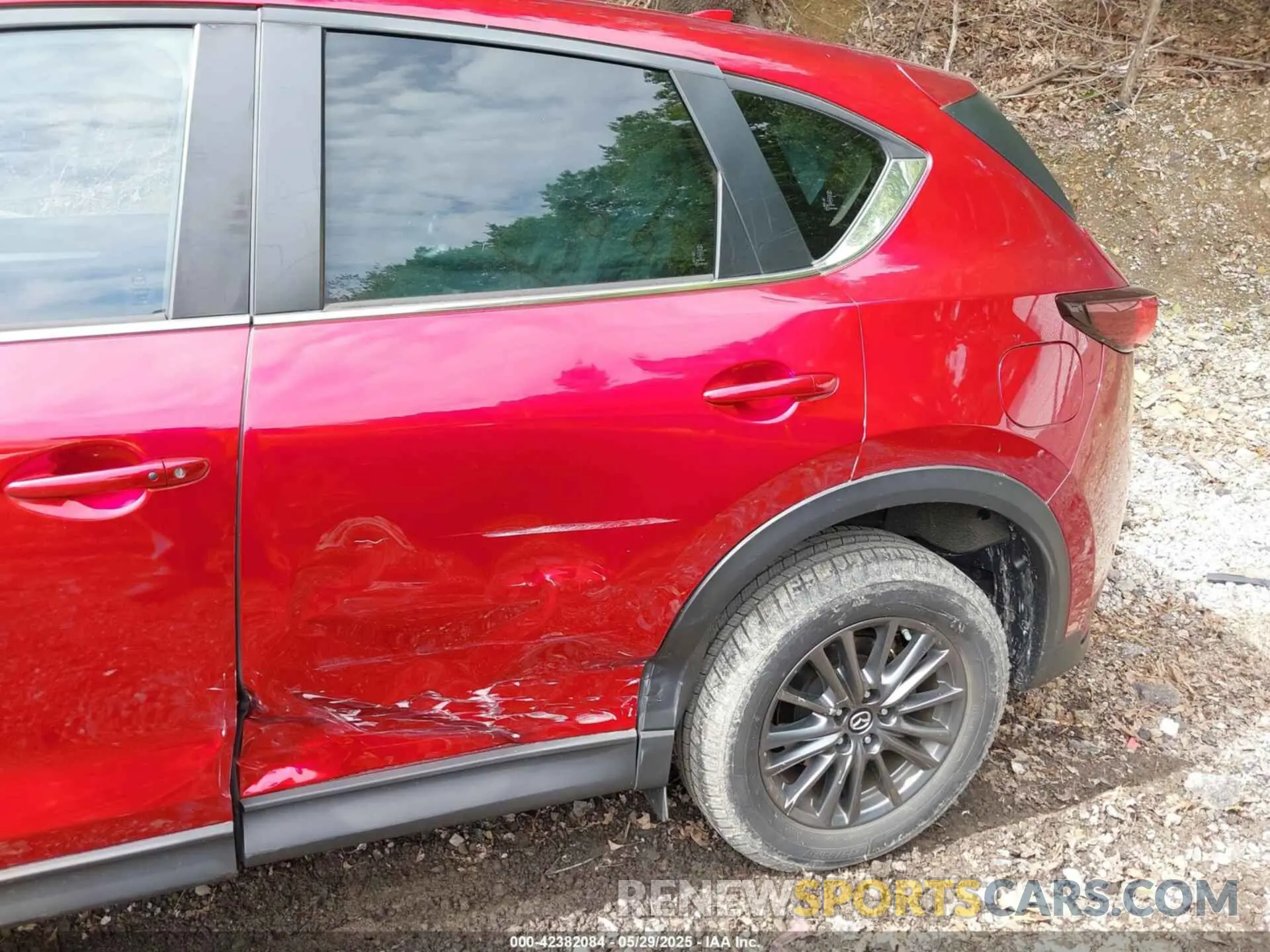 6 Photograph of a damaged car JM3KFBCM4L0775415 MAZDA CX-5 2020