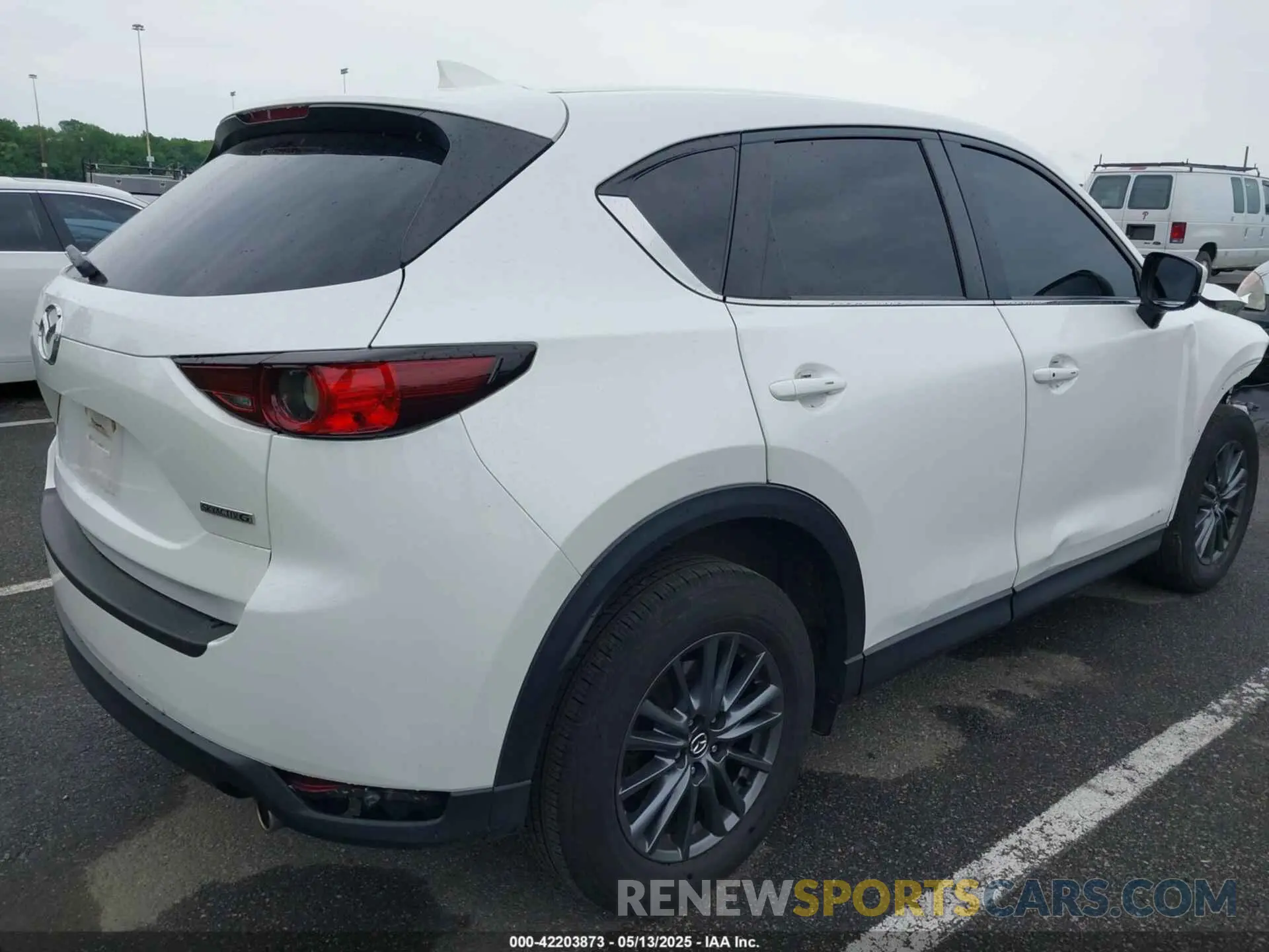 4 Photograph of a damaged car JM3KFBCM5L0857329 MAZDA CX-5 2020
