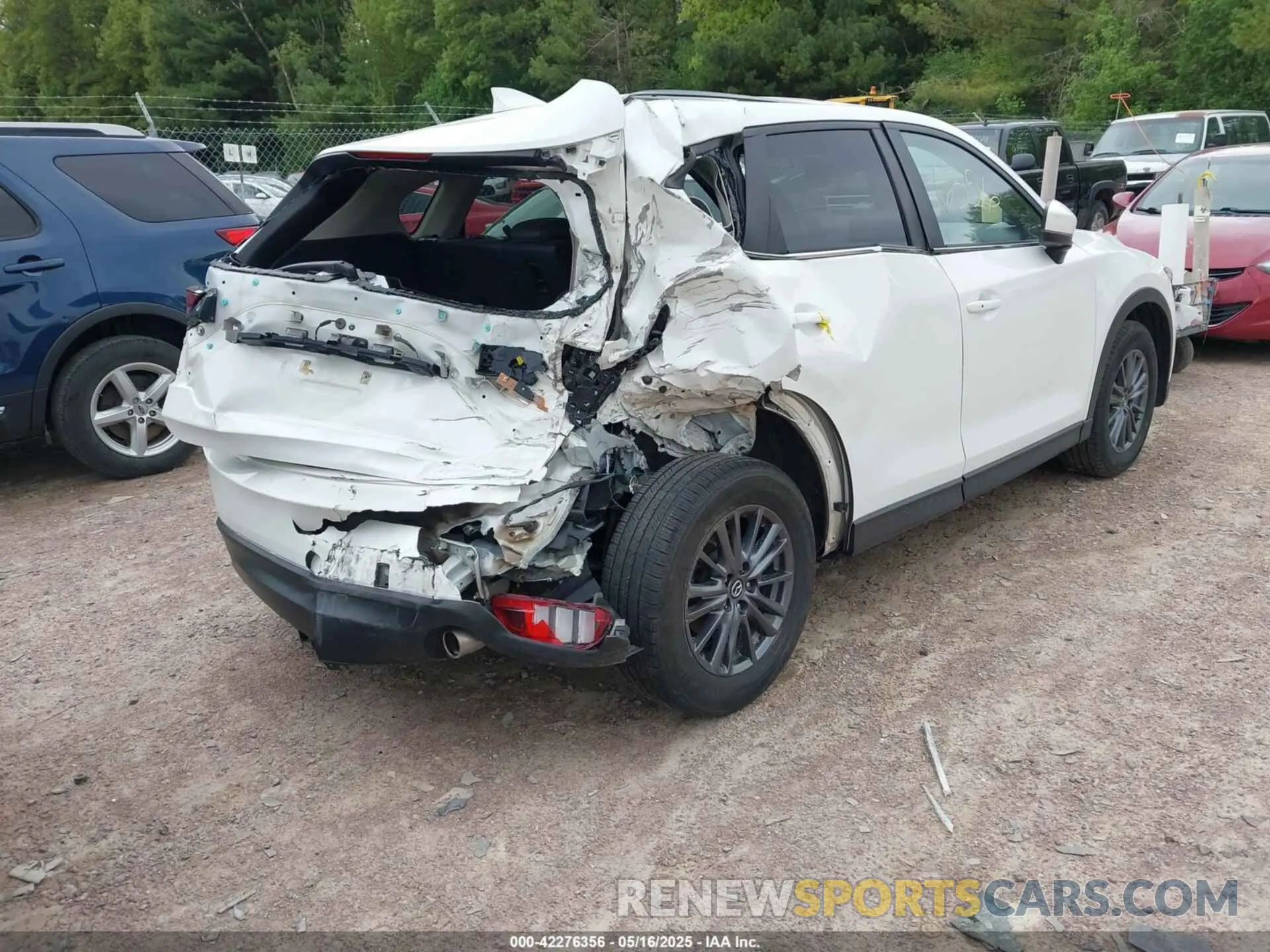 4 Photograph of a damaged car JM3KFBCM5L1849029 MAZDA CX-5 2020