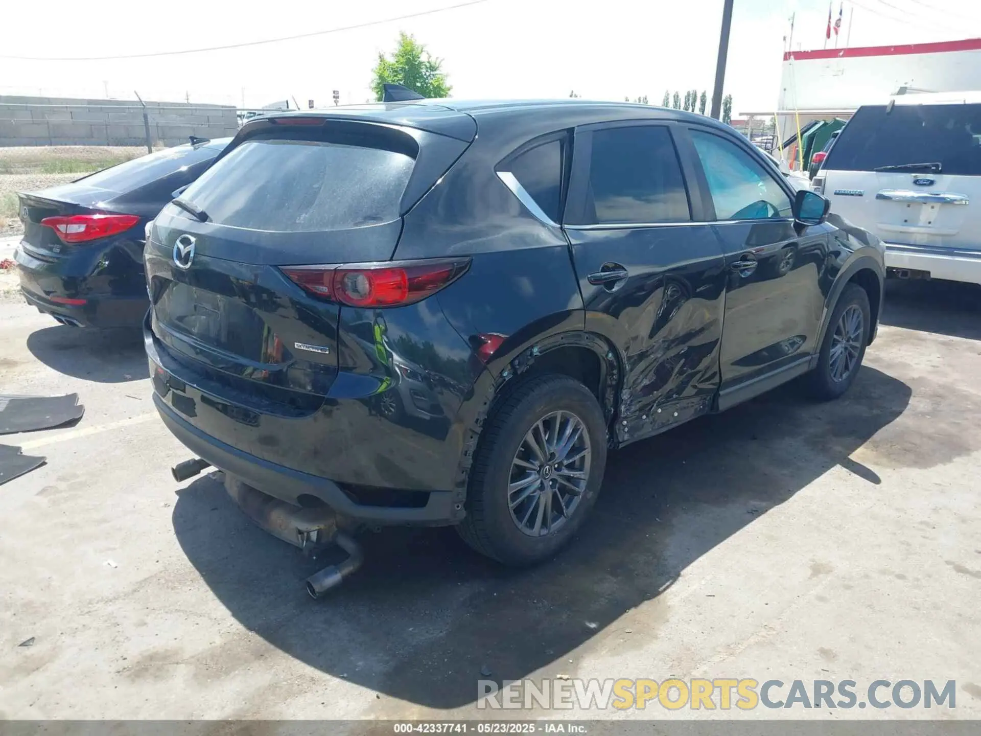 4 Photograph of a damaged car JM3KFBCMXL0741835 MAZDA CX-5 2020