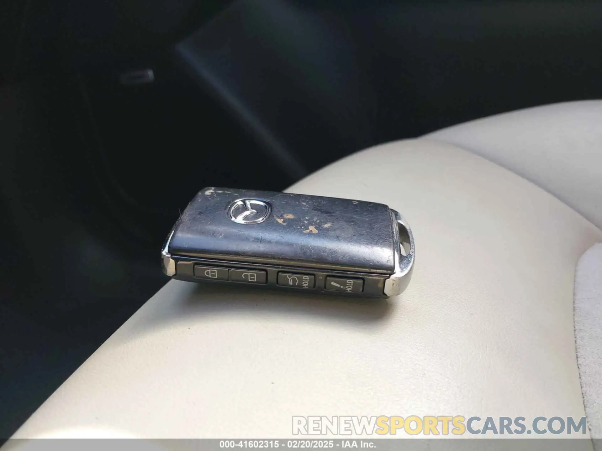11 Photograph of a damaged car JM3KFBCMXL1741182 MAZDA CX-5 2020