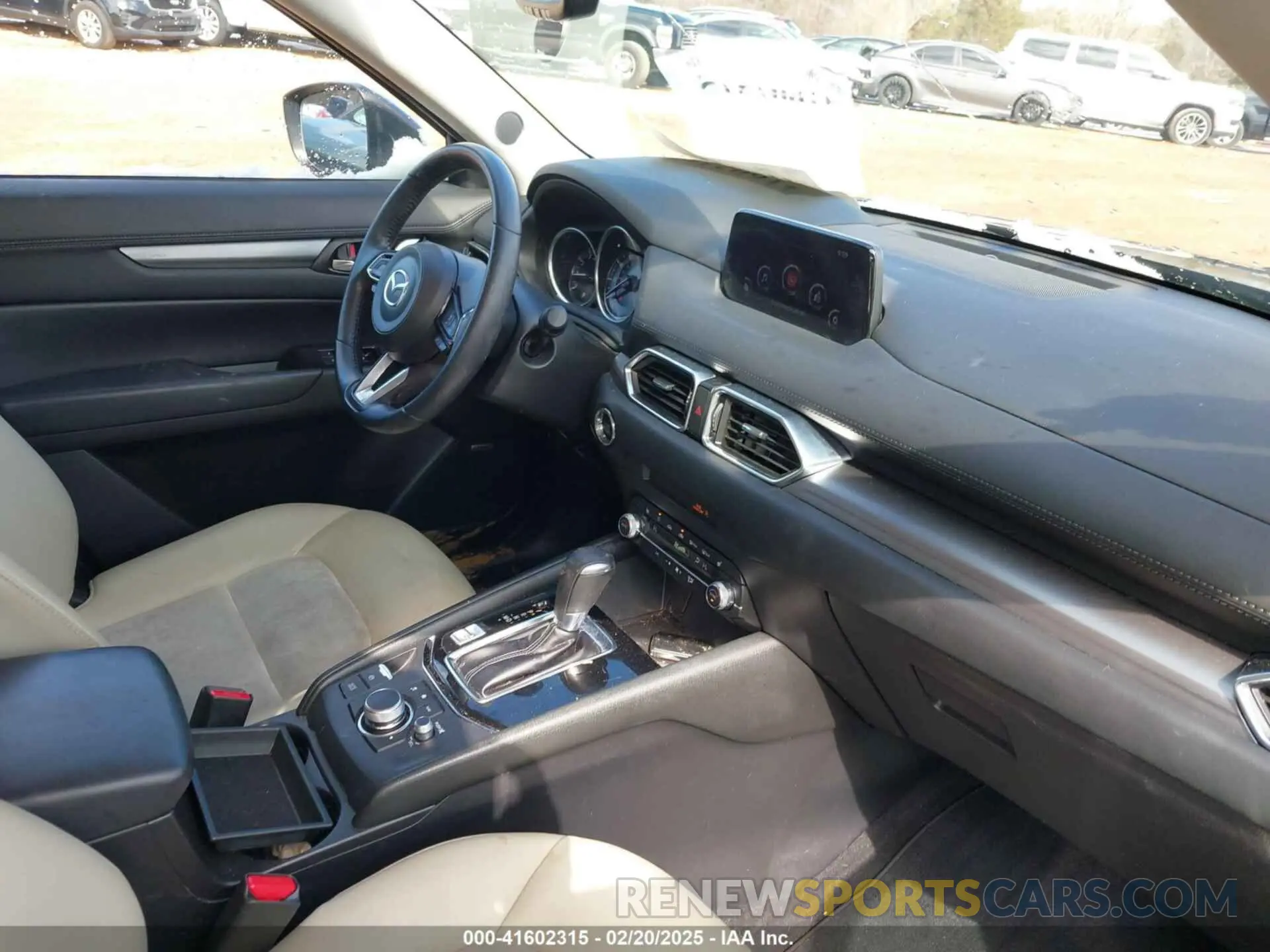 5 Photograph of a damaged car JM3KFBCMXL1741182 MAZDA CX-5 2020