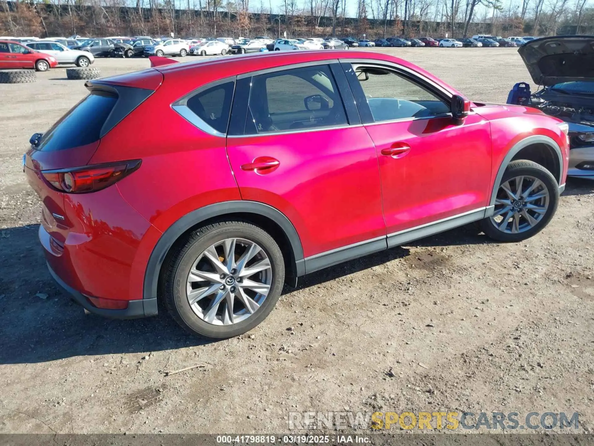 4 Photograph of a damaged car JM3KFBDM0L0782800 MAZDA CX-5 2020