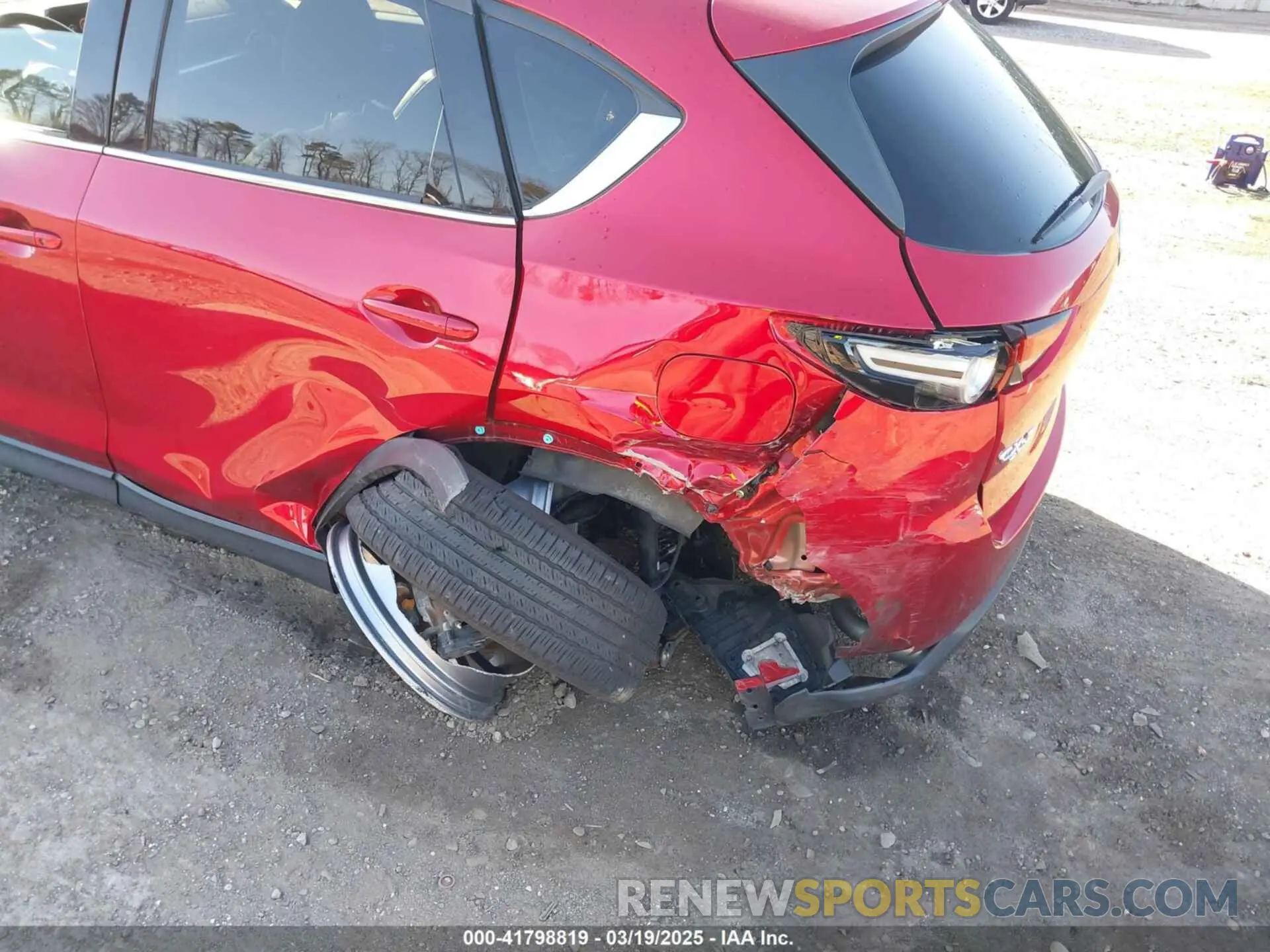 6 Photograph of a damaged car JM3KFBDM0L0782800 MAZDA CX-5 2020