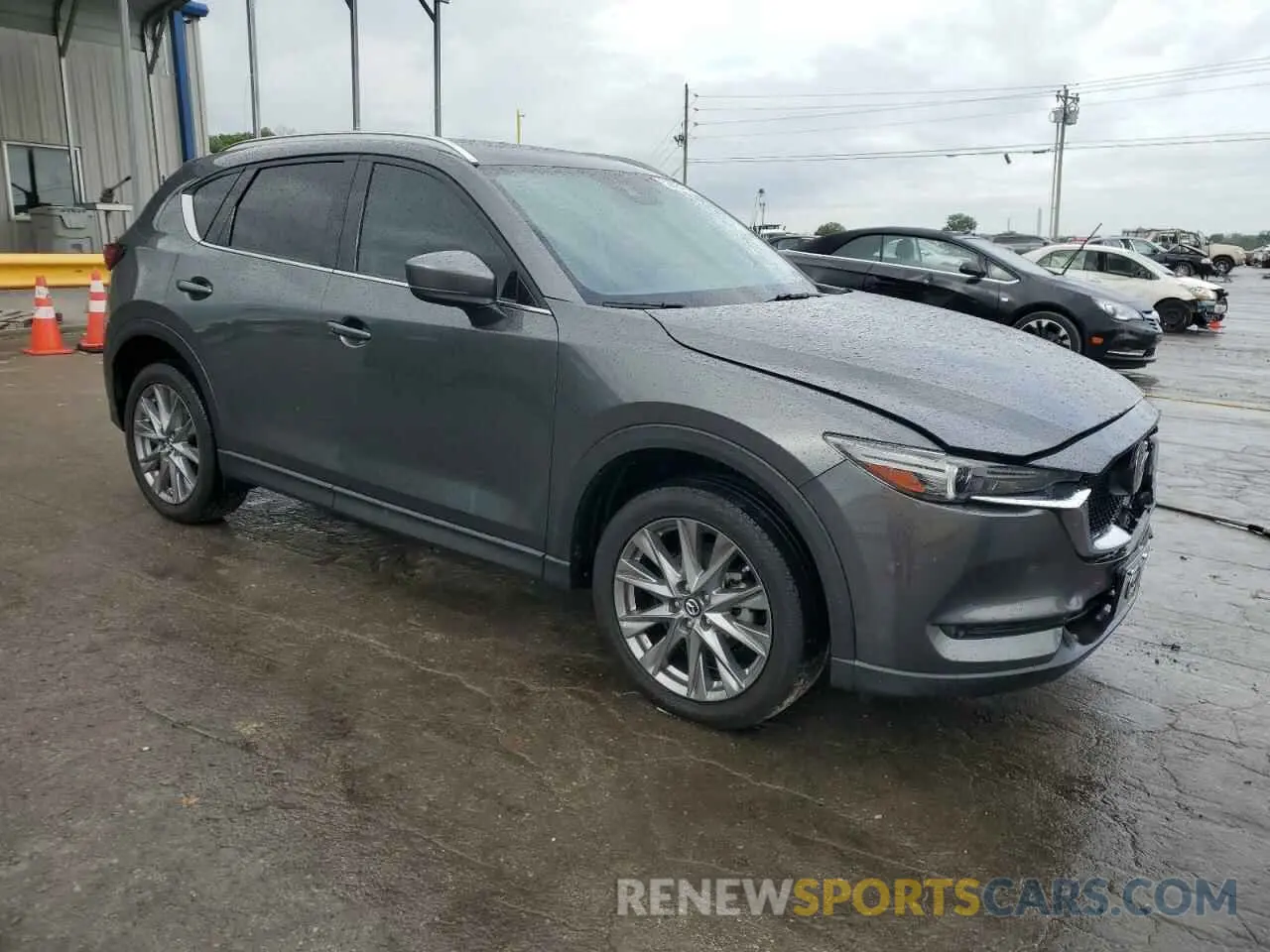 4 Photograph of a damaged car JM3KFBDM0L0825953 MAZDA CX-5 2020