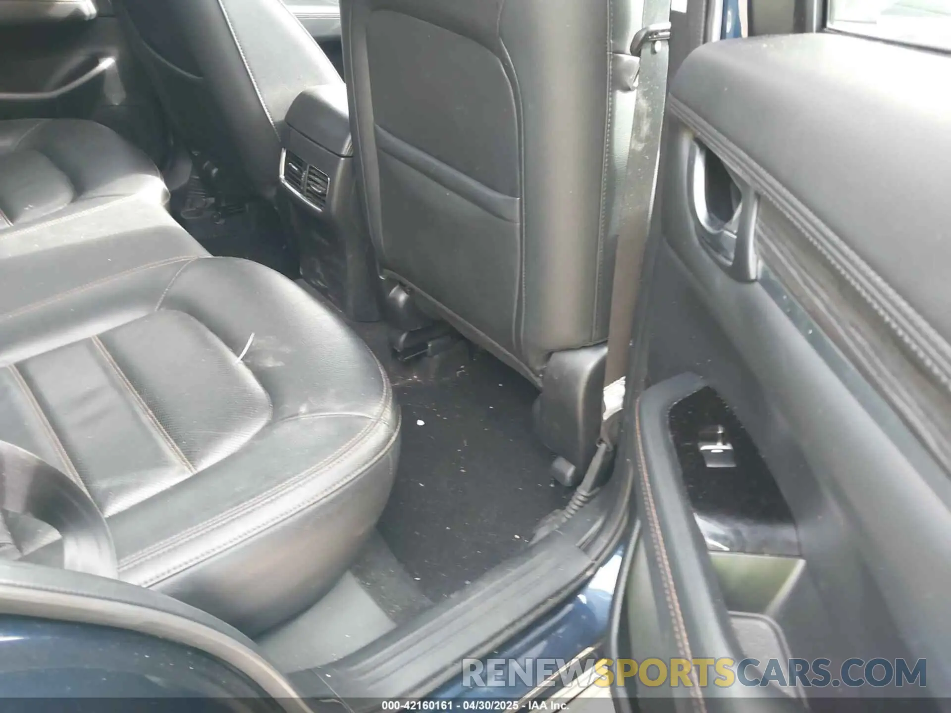 8 Photograph of a damaged car JM3KFBDM1L0776651 MAZDA CX-5 2020