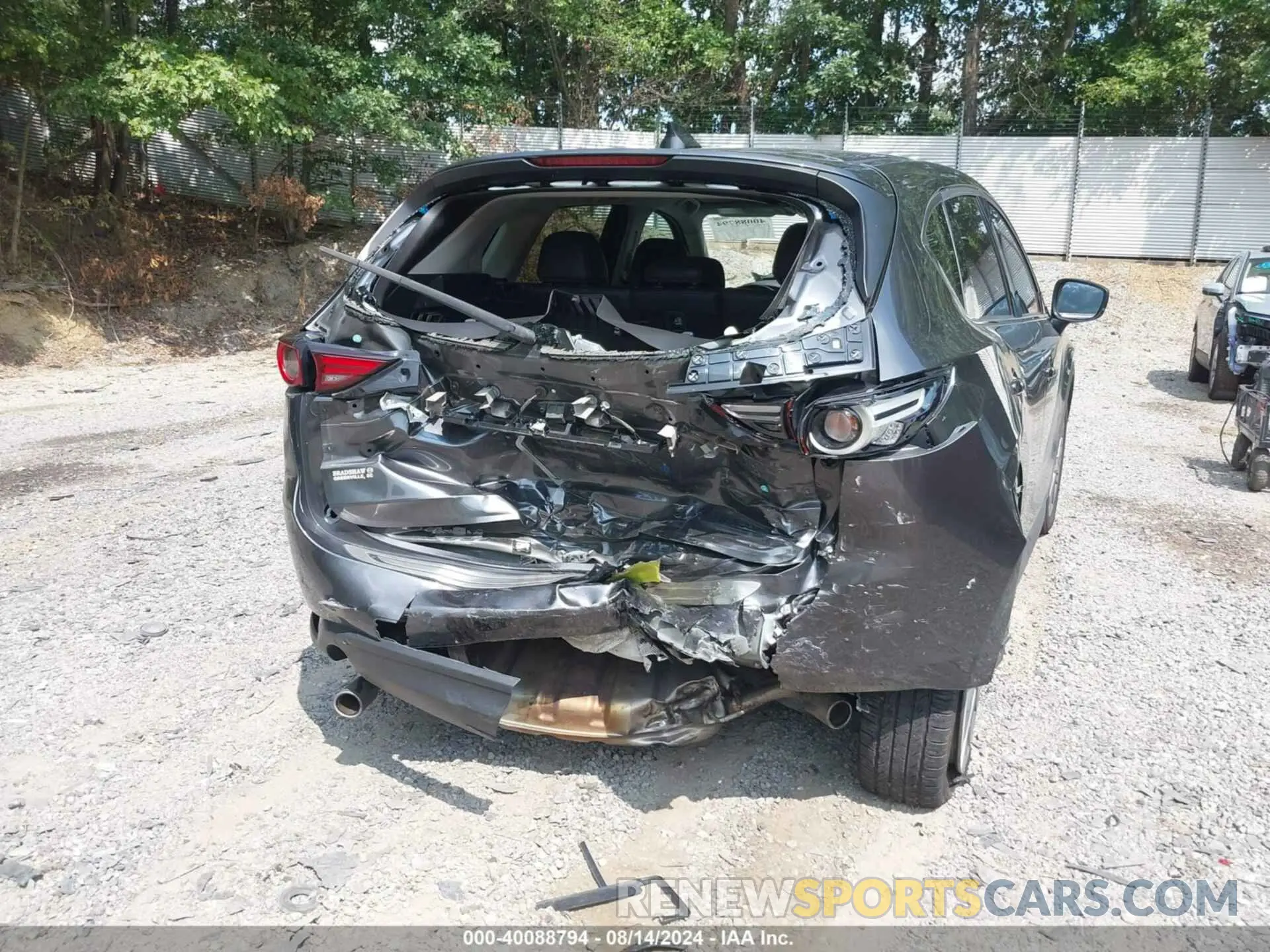 6 Photograph of a damaged car JM3KFBDM1L0821975 MAZDA CX-5 2020