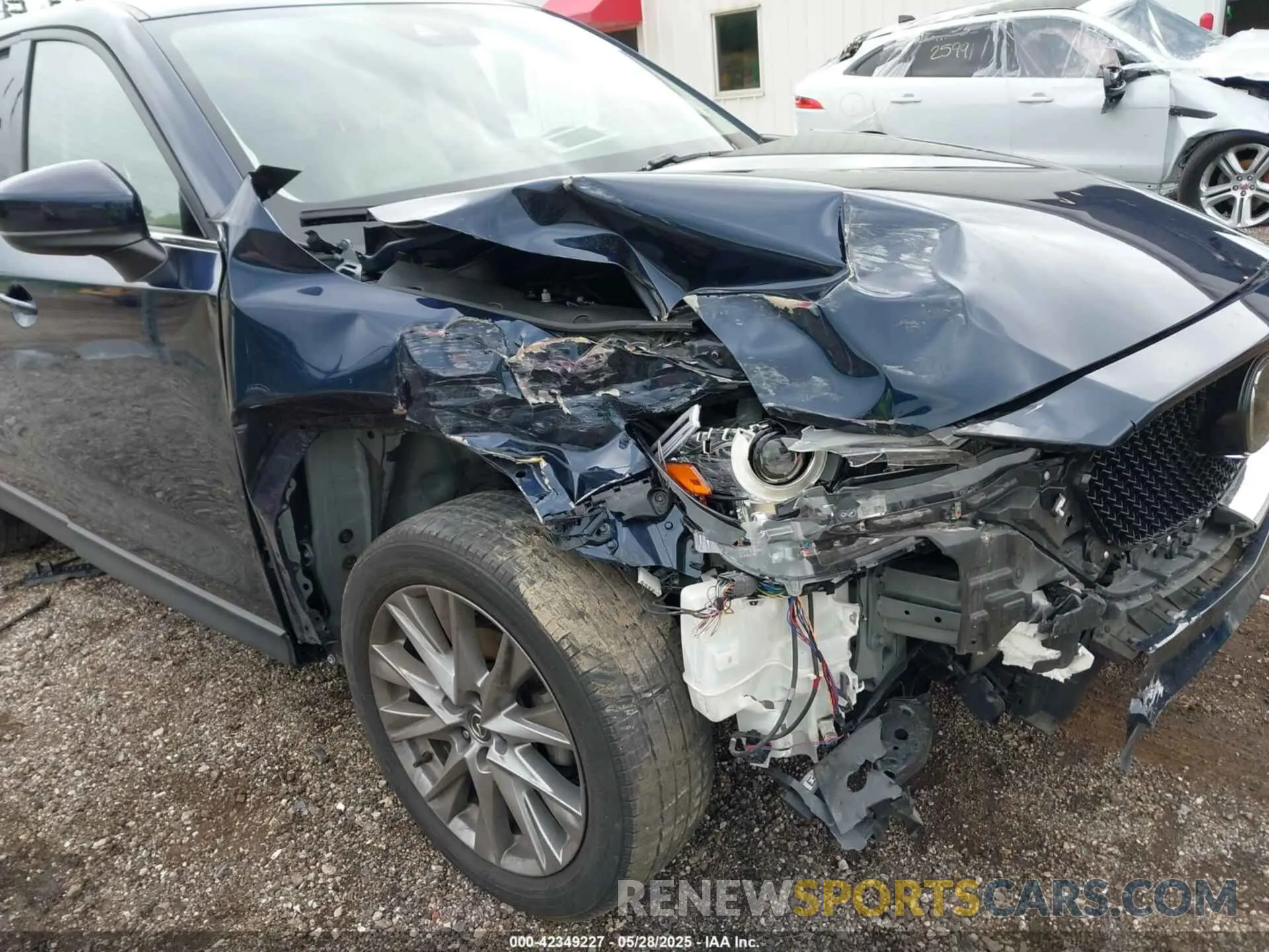 6 Photograph of a damaged car JM3KFBDM1L0855480 MAZDA CX-5 2020