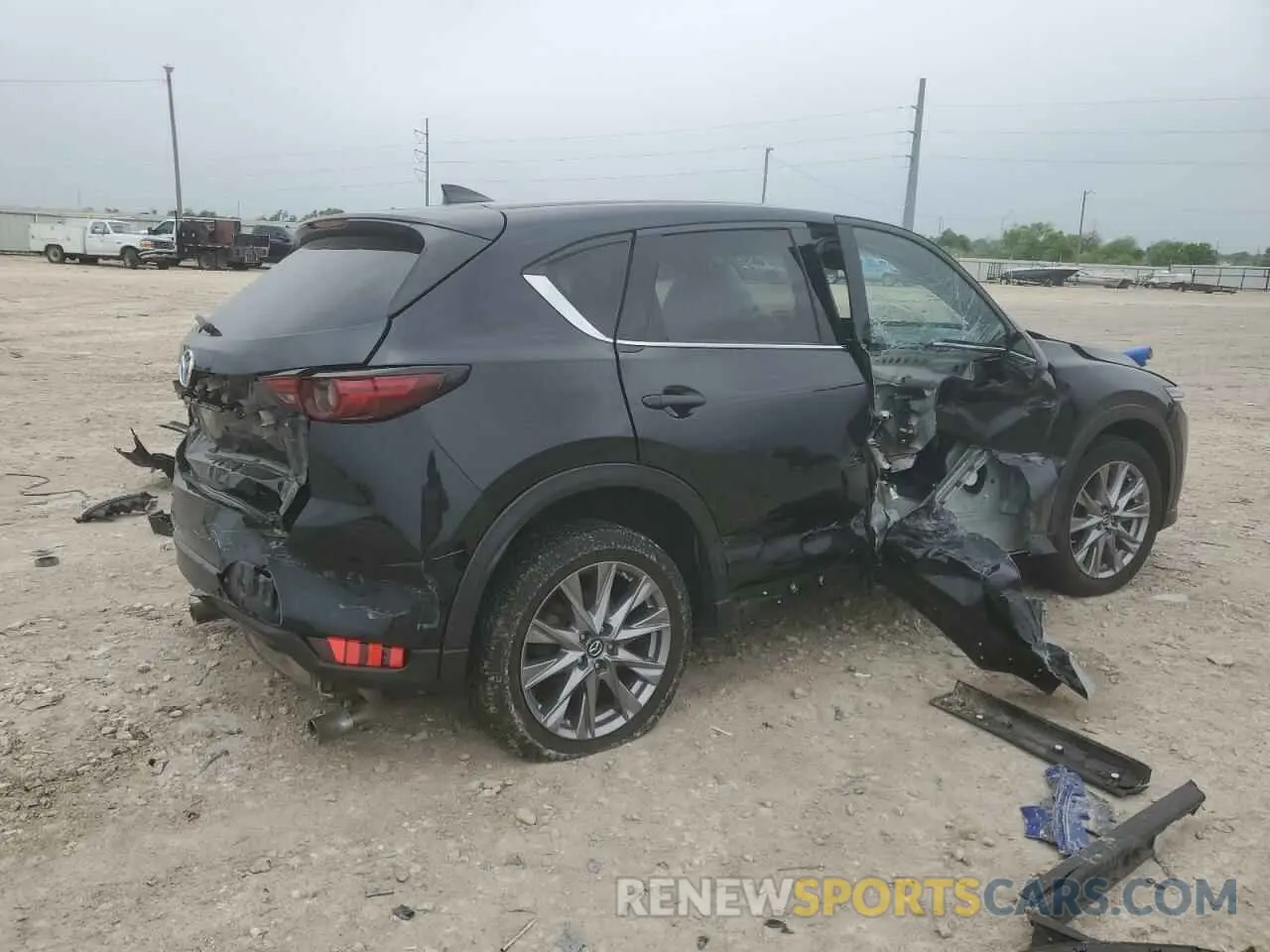 3 Photograph of a damaged car JM3KFBDM1L1781195 MAZDA CX-5 2020