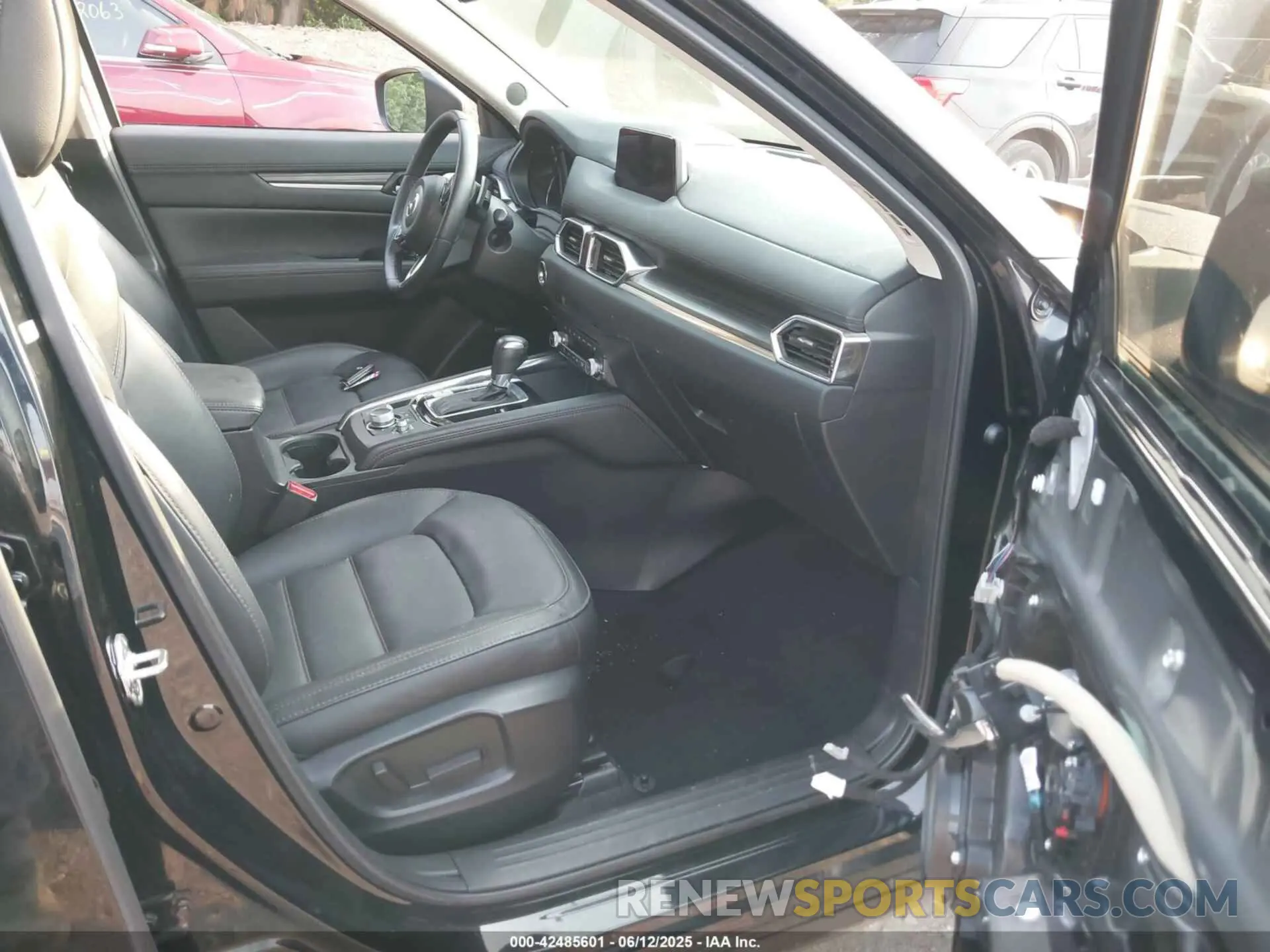5 Photograph of a damaged car JM3KFBDM1L1809996 MAZDA CX-5 2020