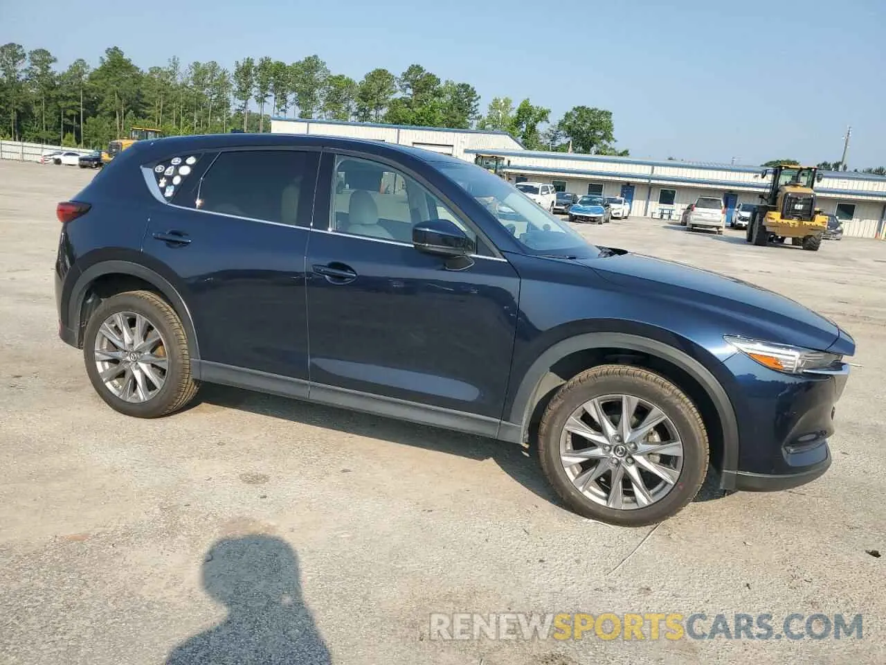 4 Photograph of a damaged car JM3KFBDM1L1834011 MAZDA CX-5 2020