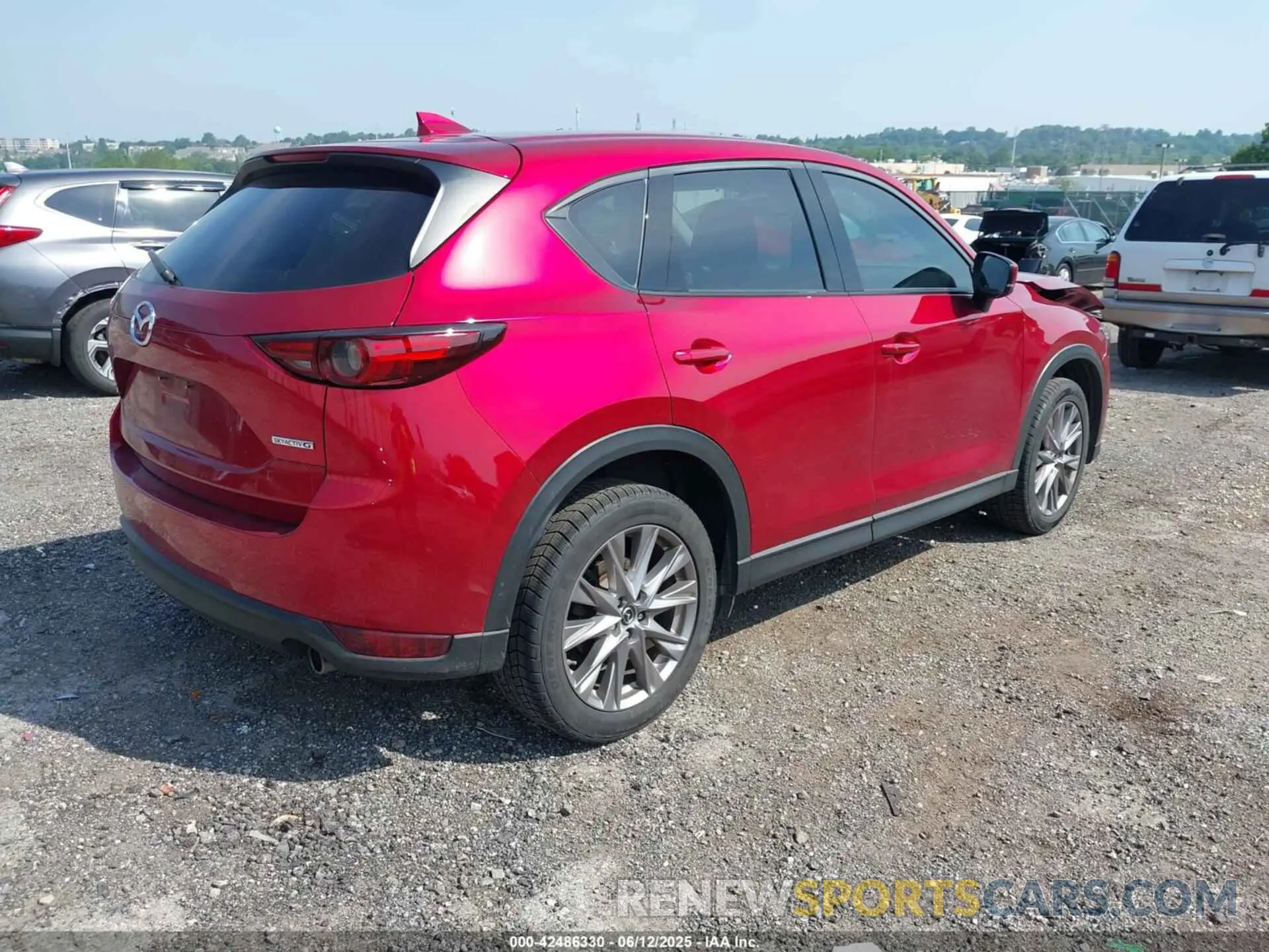 4 Photograph of a damaged car JM3KFBDM2L0731119 MAZDA CX-5 2020