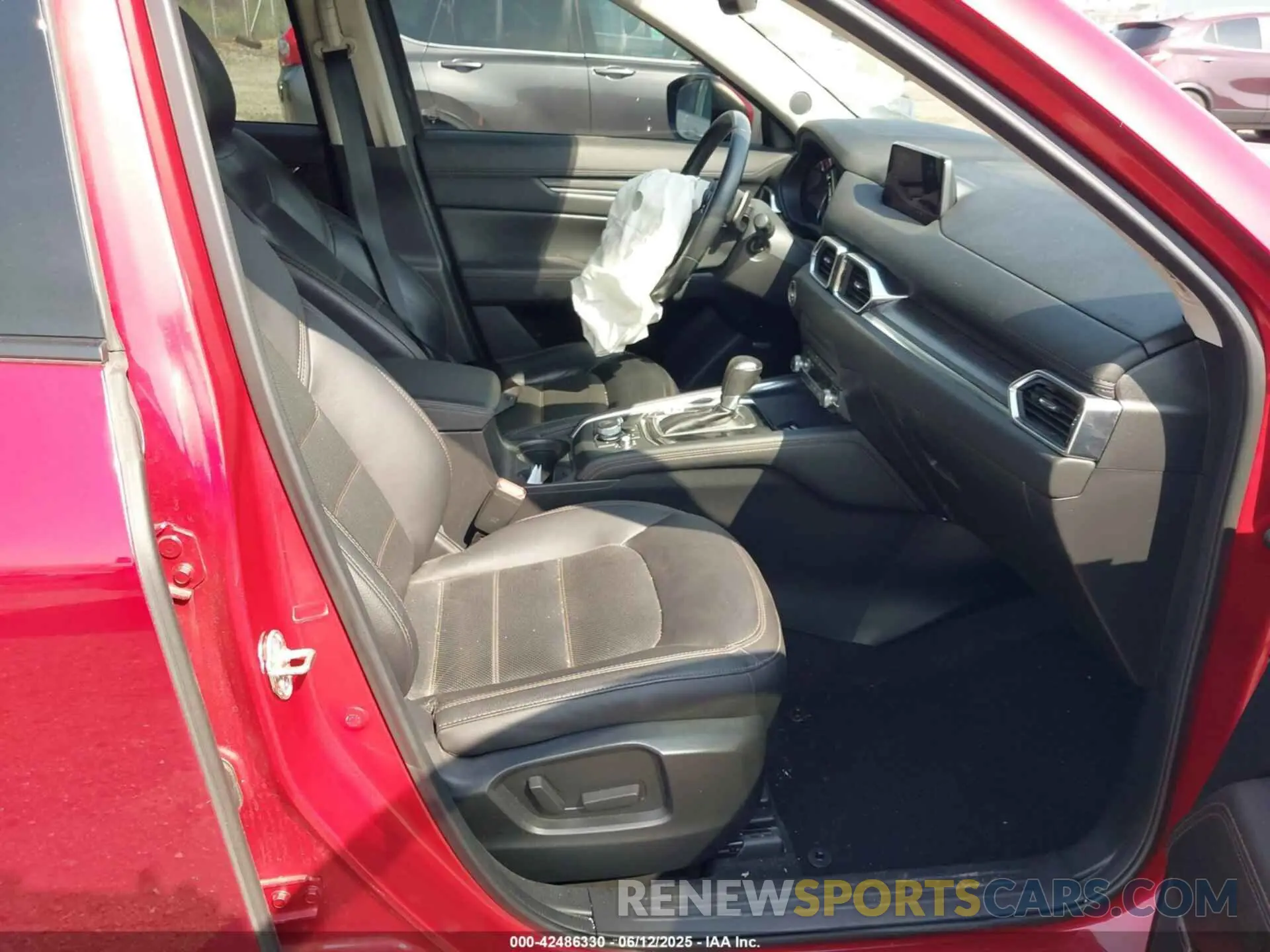 5 Photograph of a damaged car JM3KFBDM2L0731119 MAZDA CX-5 2020
