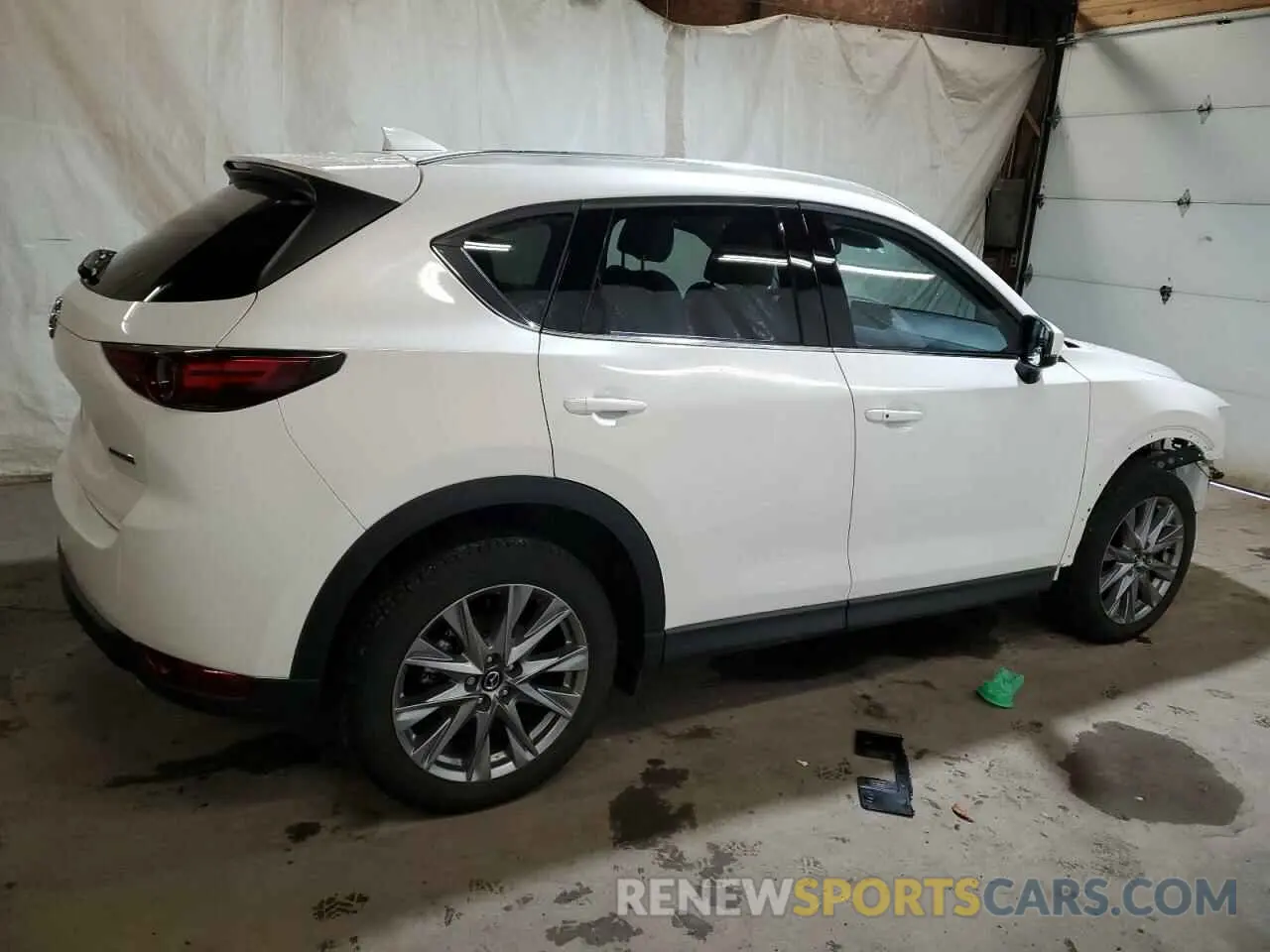 3 Photograph of a damaged car JM3KFBDM2L0861501 MAZDA CX-5 2020