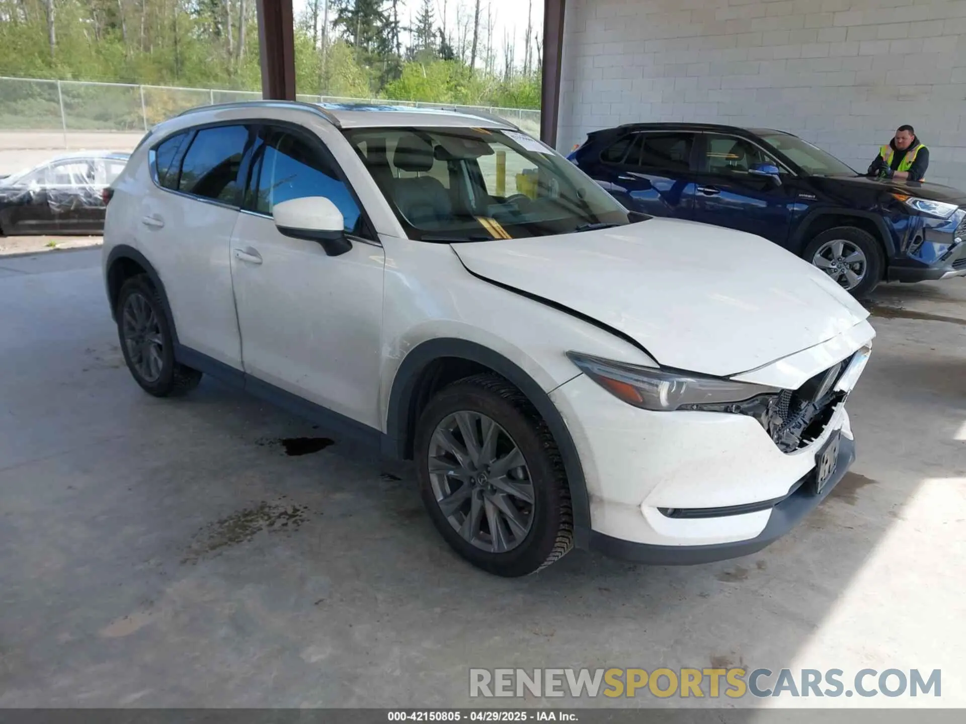 1 Photograph of a damaged car JM3KFBDM2L0863944 MAZDA CX-5 2020