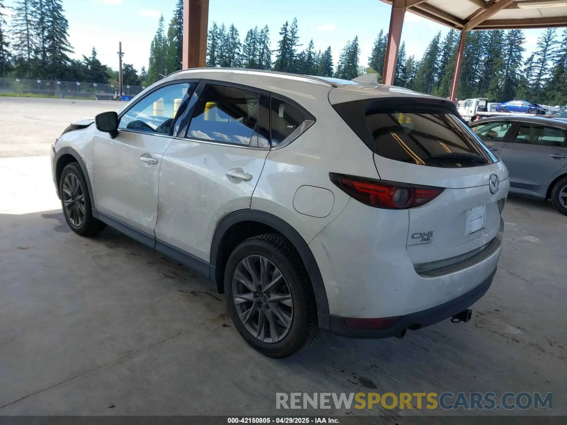 3 Photograph of a damaged car JM3KFBDM2L0863944 MAZDA CX-5 2020