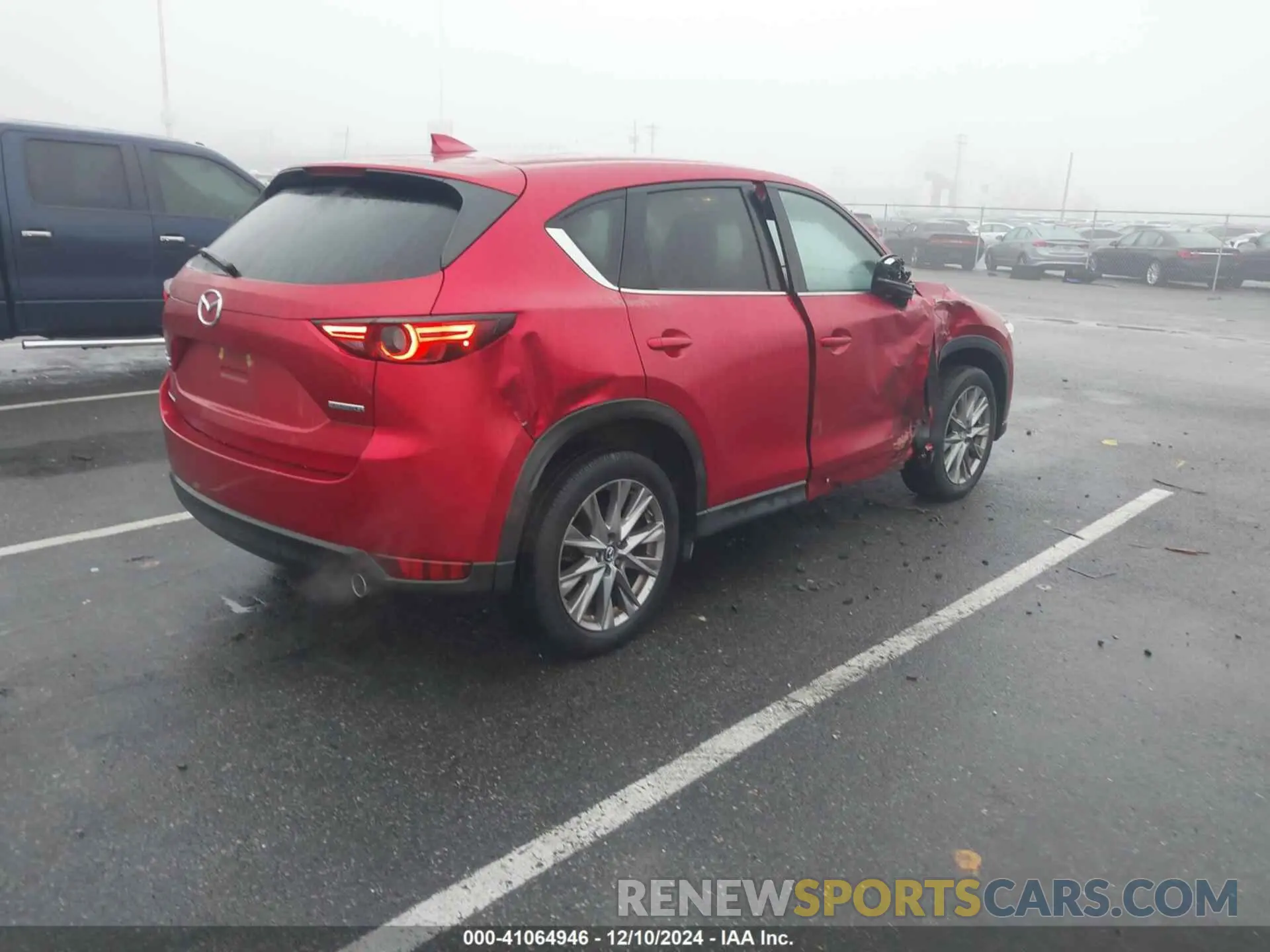 4 Photograph of a damaged car JM3KFBDM3L1819428 MAZDA CX-5 2020