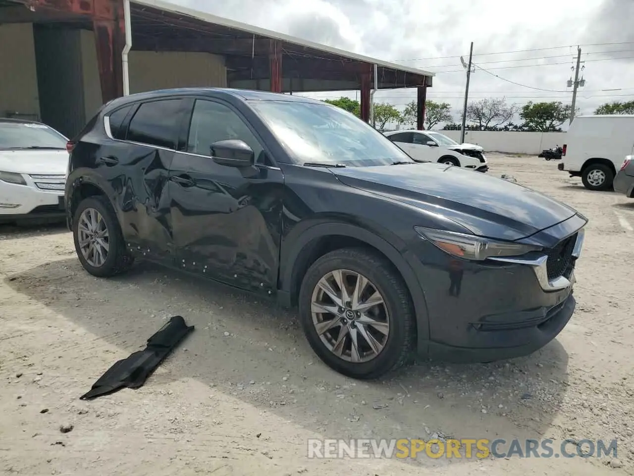 4 Photograph of a damaged car JM3KFBDM4L0738976 MAZDA CX-5 2020