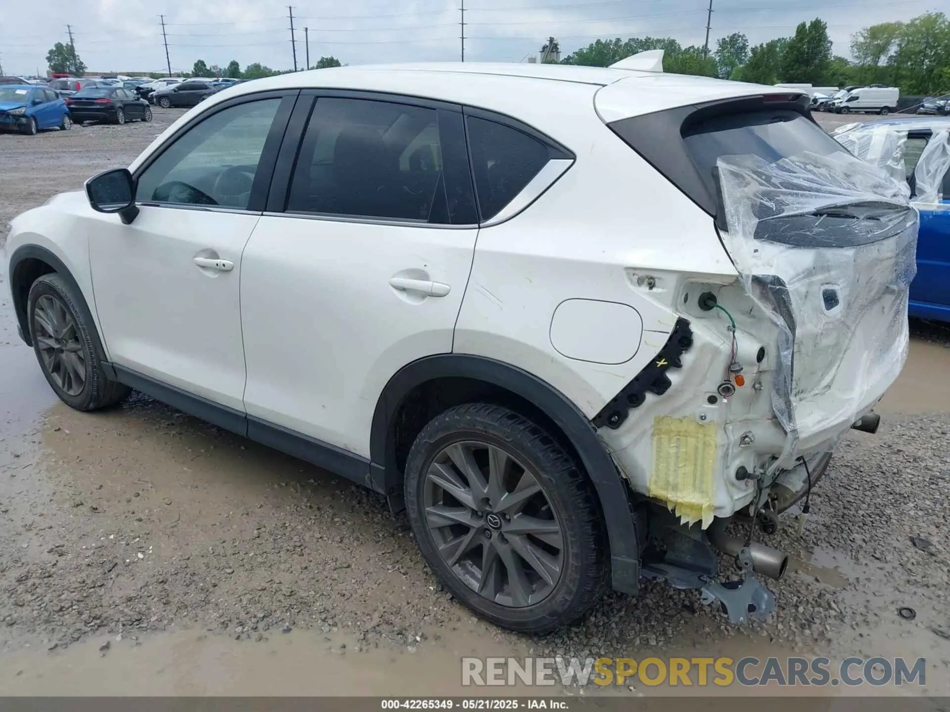 3 Photograph of a damaged car JM3KFBDM4L1847772 MAZDA CX-5 2020