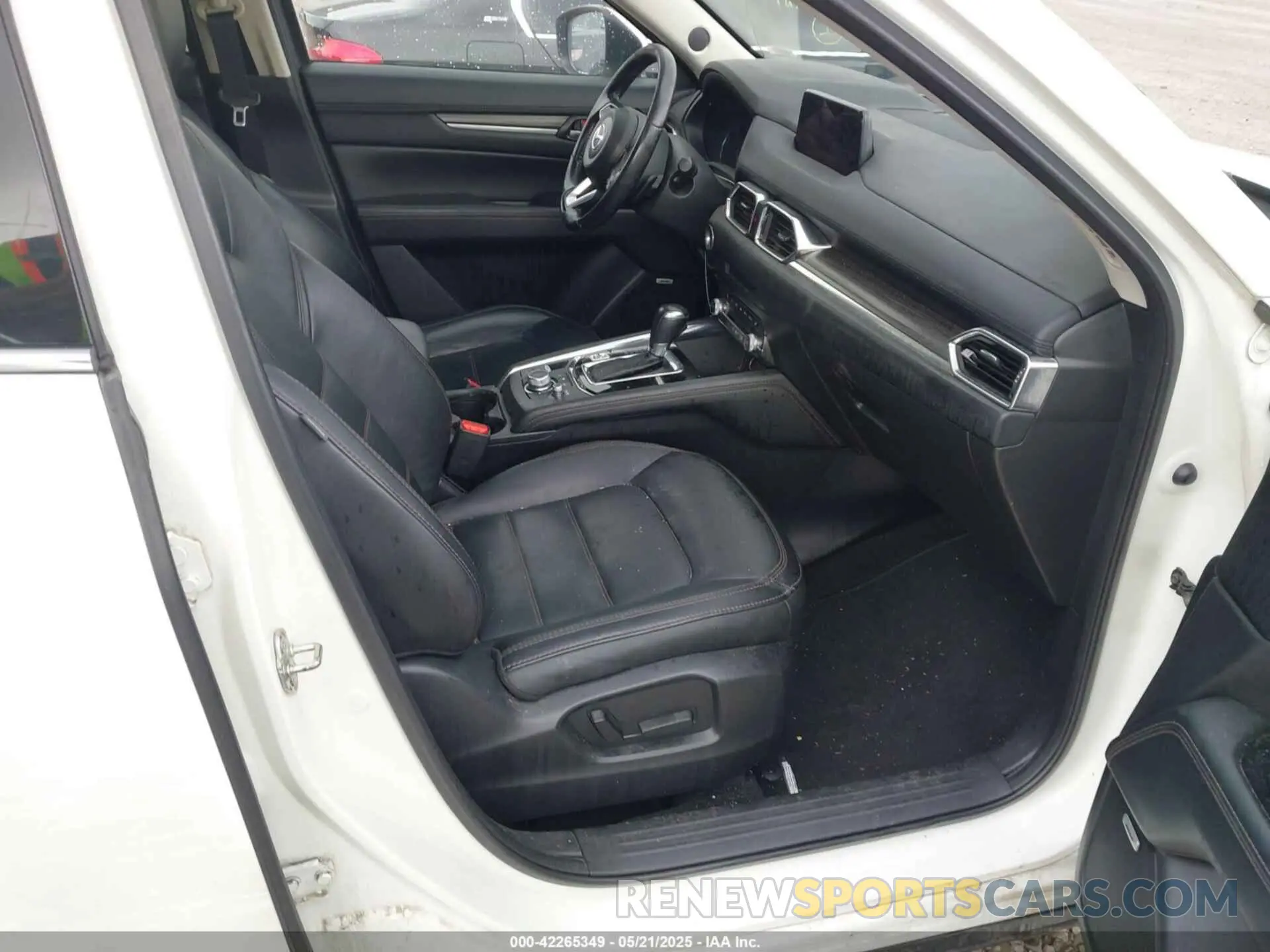 5 Photograph of a damaged car JM3KFBDM4L1847772 MAZDA CX-5 2020