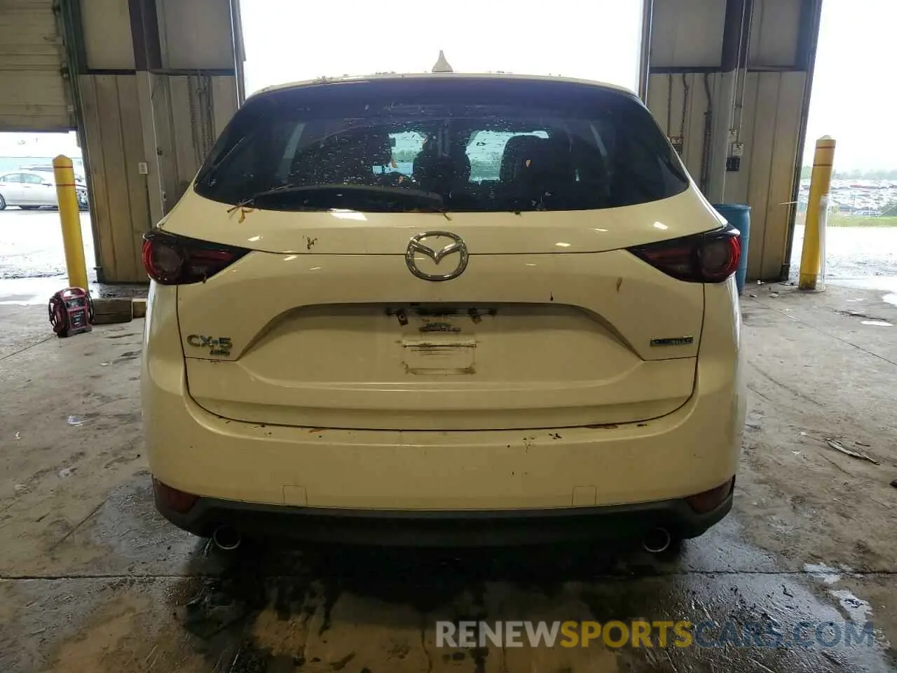 6 Photograph of a damaged car JM3KFBDM5L0727467 MAZDA CX-5 2020