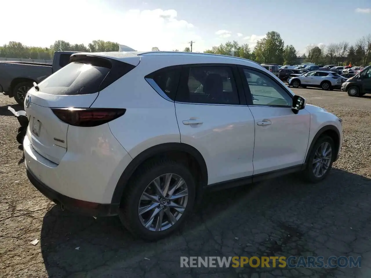 3 Photograph of a damaged car JM3KFBDM6L0762096 MAZDA CX-5 2020