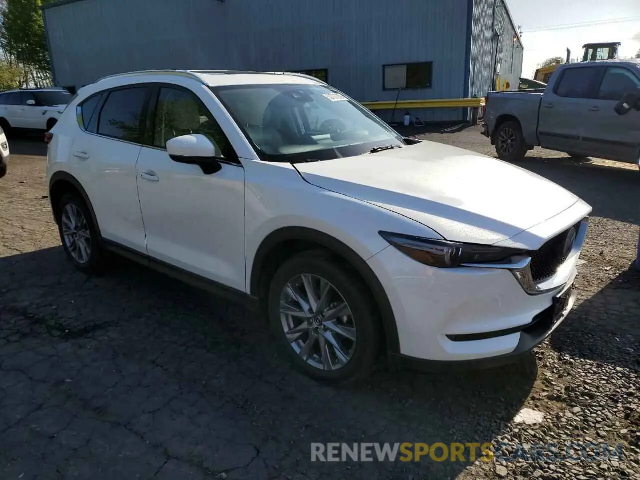 4 Photograph of a damaged car JM3KFBDM6L0762096 MAZDA CX-5 2020