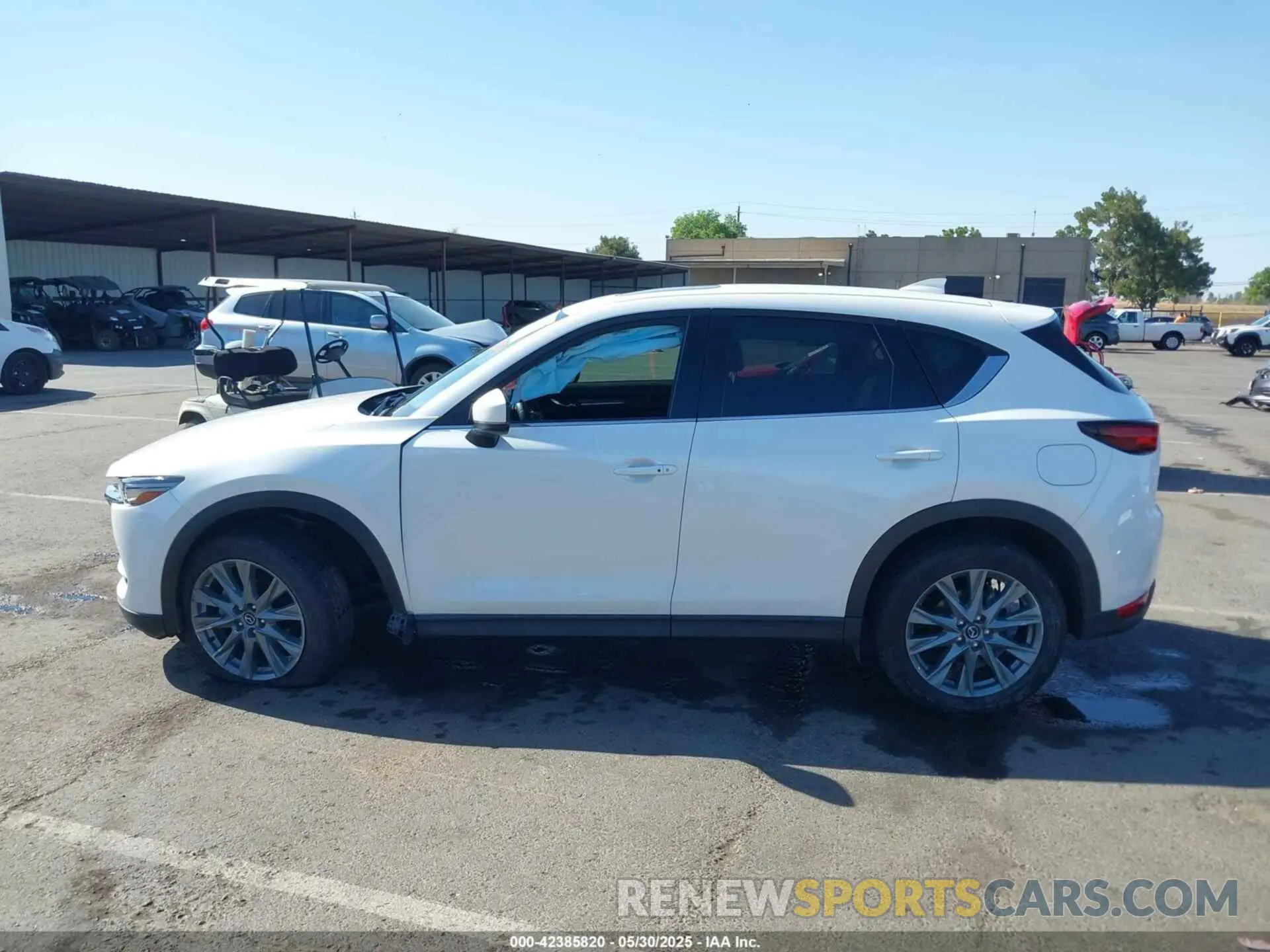 14 Photograph of a damaged car JM3KFBDM6L1858045 MAZDA CX-5 2020