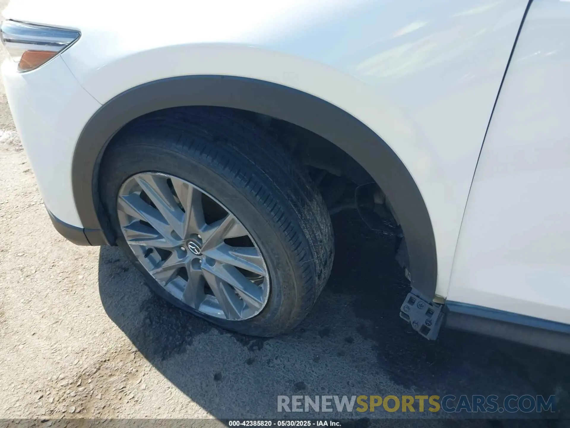 6 Photograph of a damaged car JM3KFBDM6L1858045 MAZDA CX-5 2020