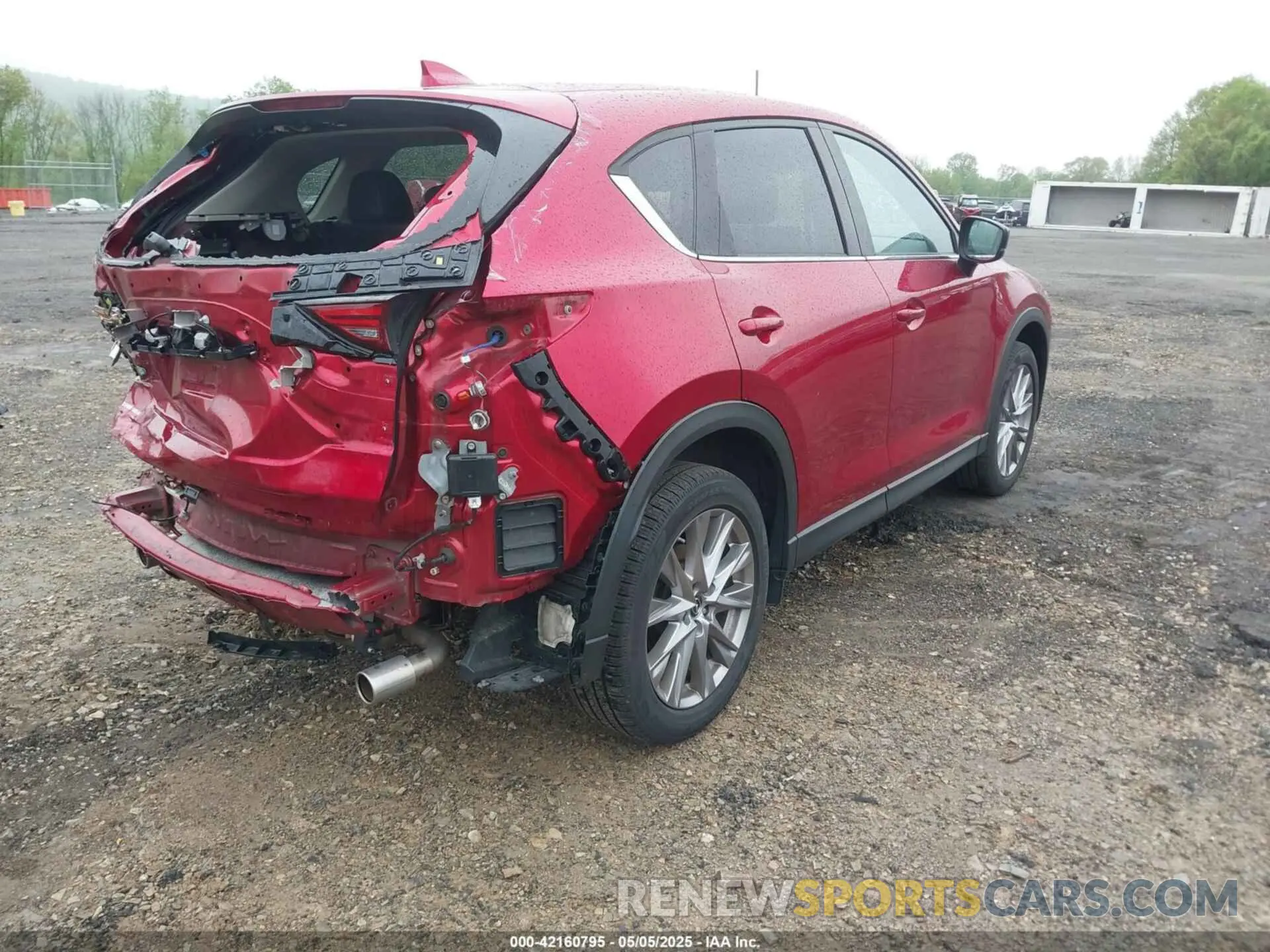 4 Photograph of a damaged car JM3KFBDM7L1731837 MAZDA CX-5 2020
