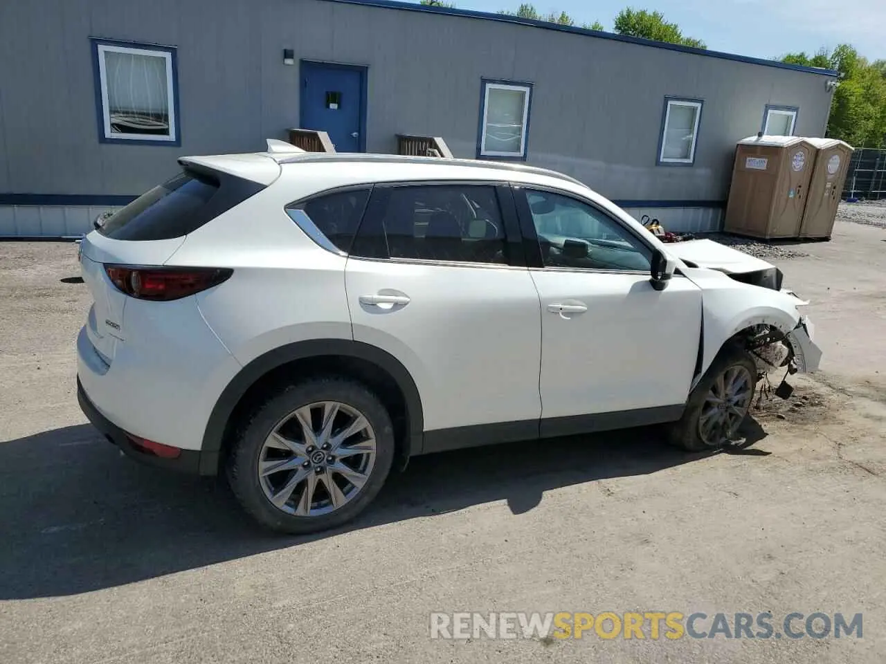 3 Photograph of a damaged car JM3KFBDM7L1851699 MAZDA CX-5 2020