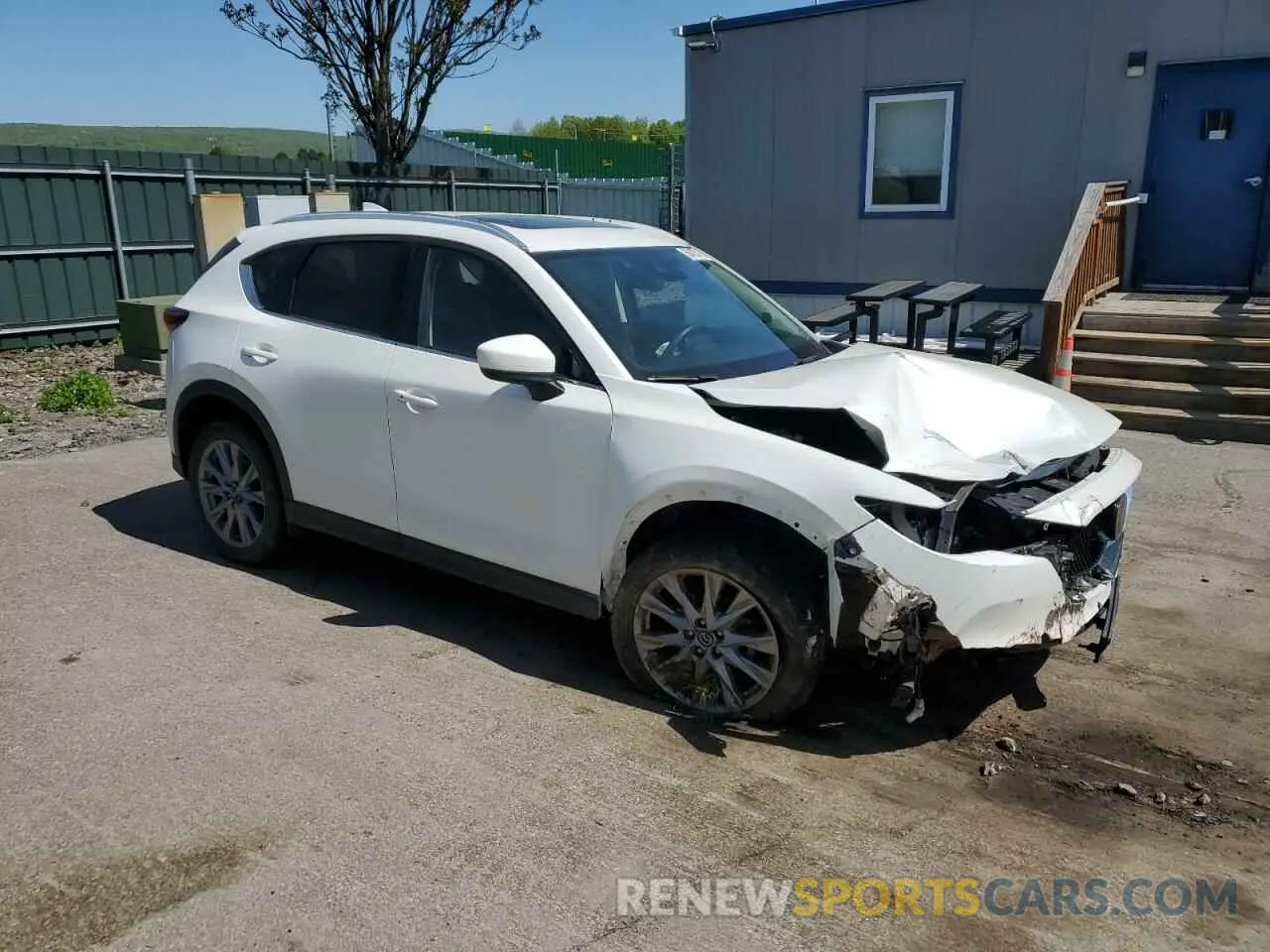 4 Photograph of a damaged car JM3KFBDM7L1851699 MAZDA CX-5 2020