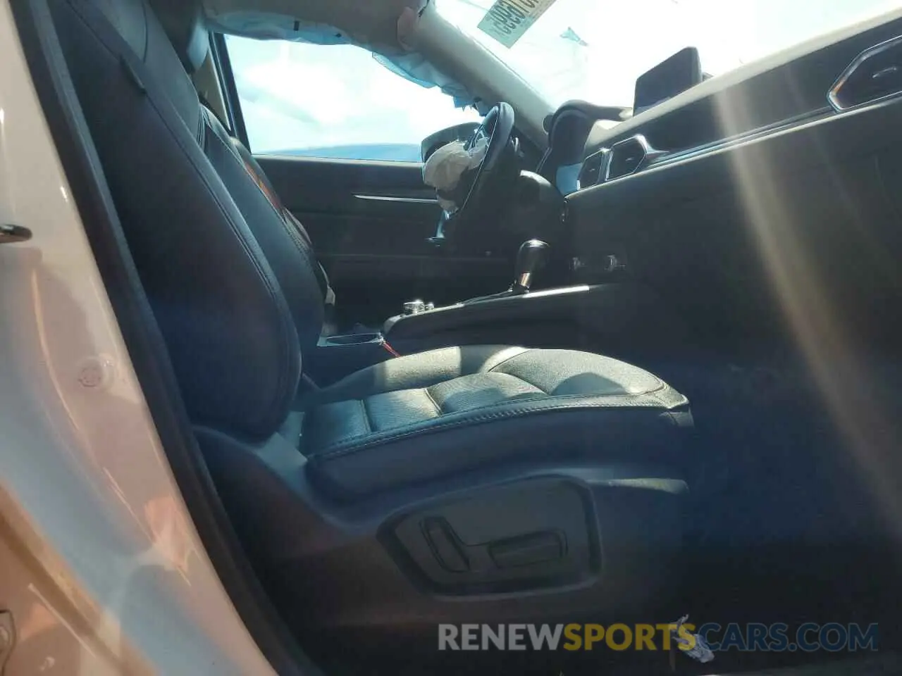 7 Photograph of a damaged car JM3KFBDM8L0735403 MAZDA CX-5 2020