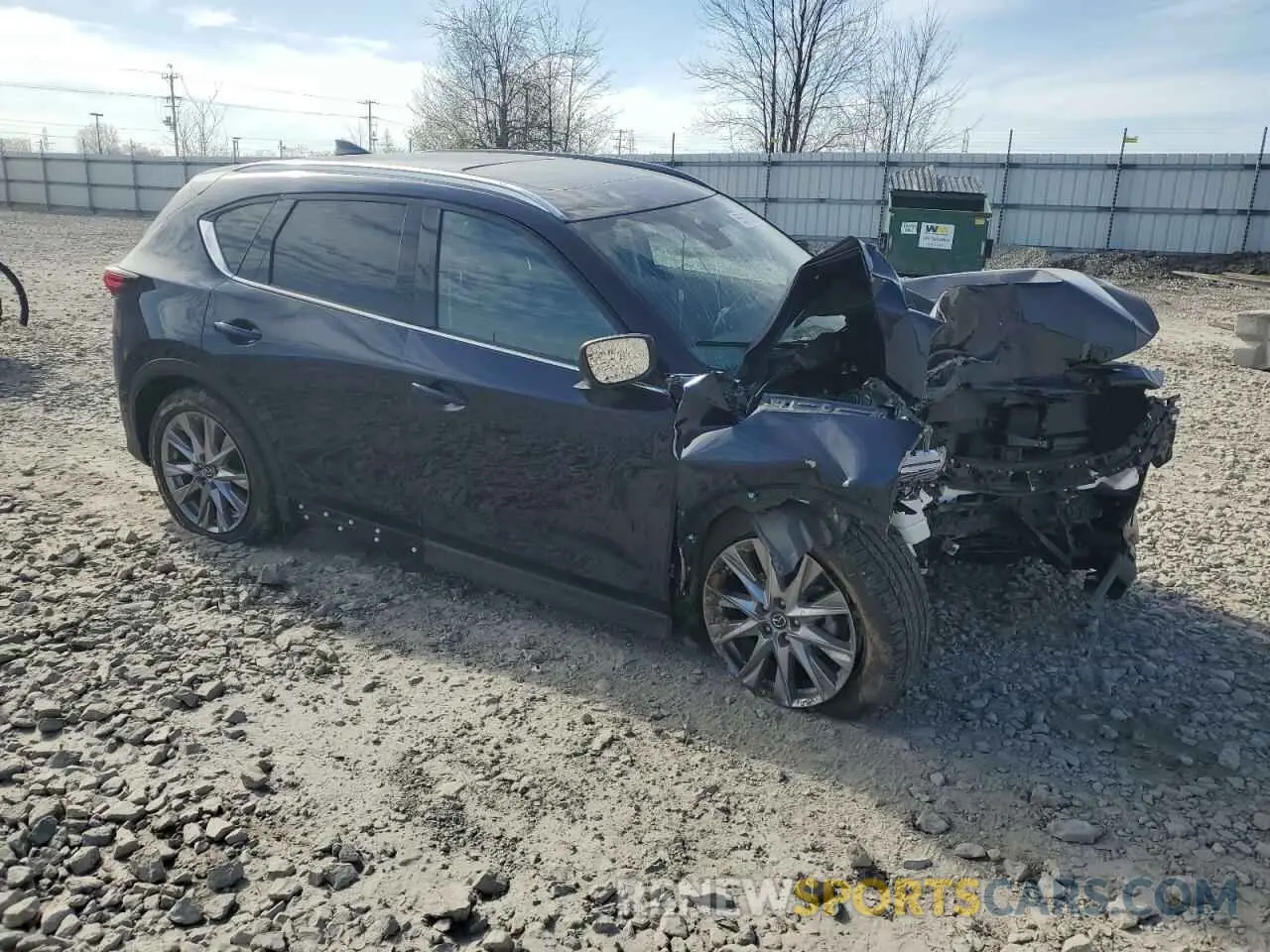 4 Photograph of a damaged car JM3KFBDM8L0763184 MAZDA CX-5 2020