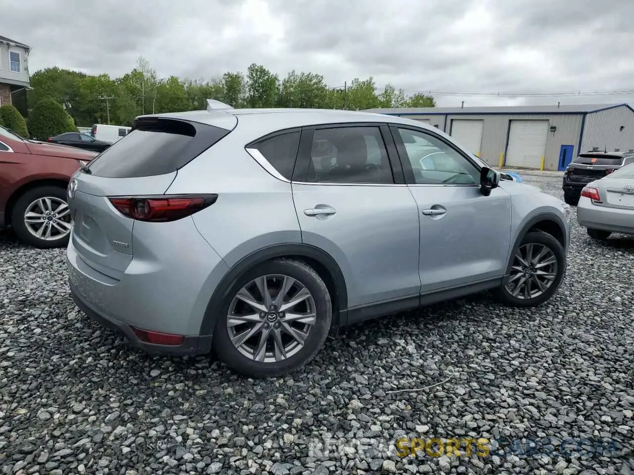 3 Photograph of a damaged car JM3KFBDM8L0825165 MAZDA CX-5 2020