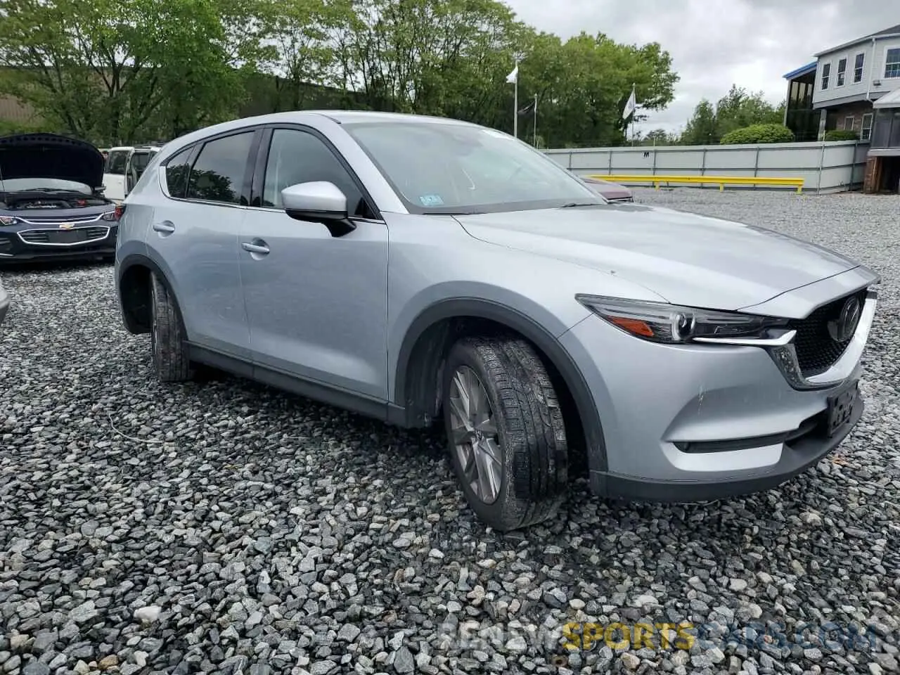 4 Photograph of a damaged car JM3KFBDM8L0825165 MAZDA CX-5 2020
