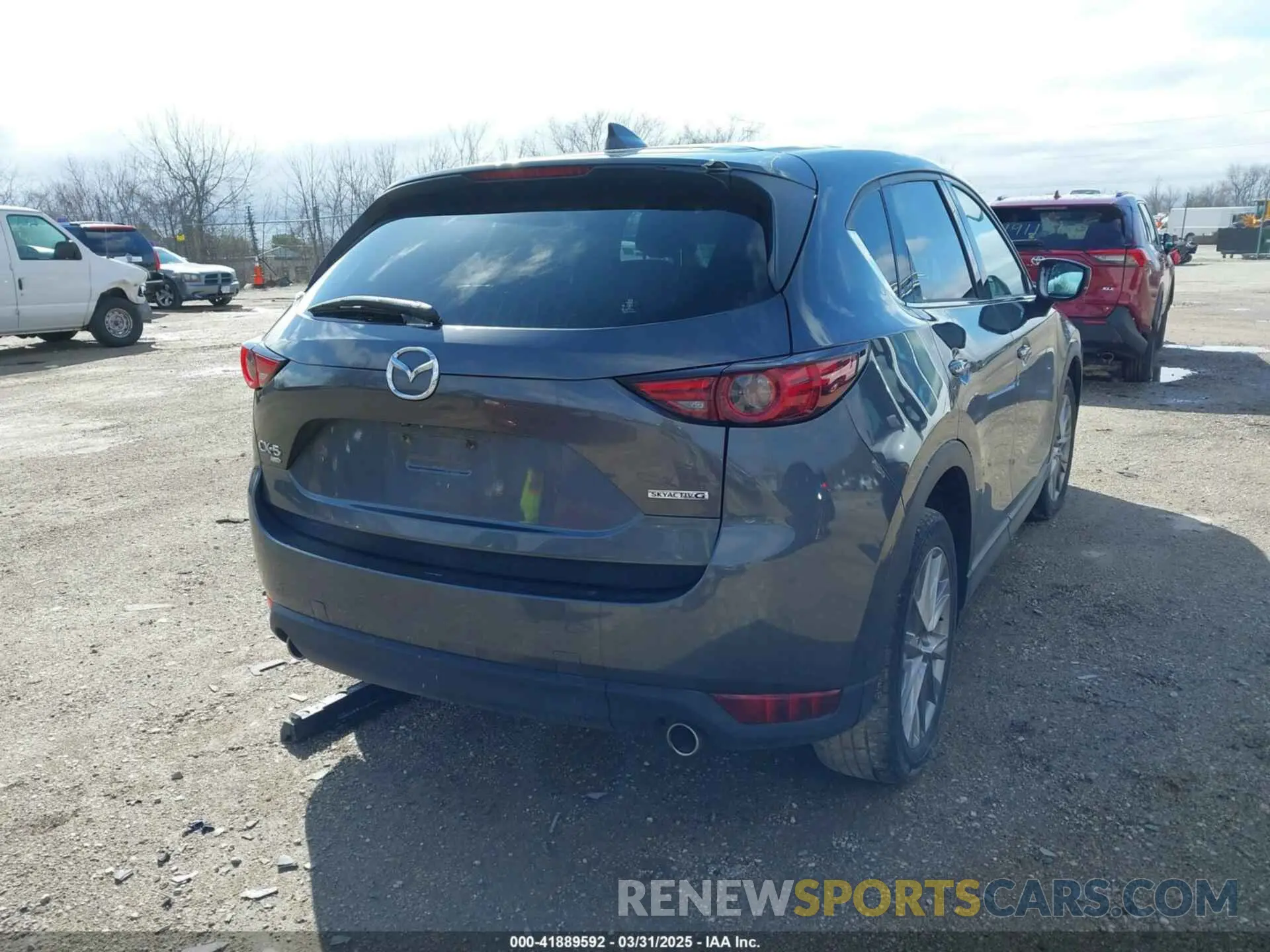 4 Photograph of a damaged car JM3KFBDM9L0773903 MAZDA CX-5 2020