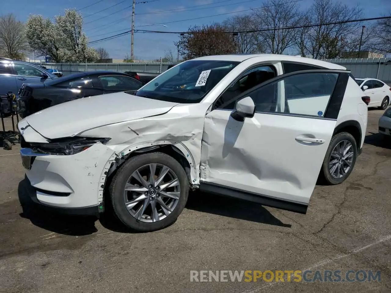 1 Photograph of a damaged car JM3KFBDM9L0866081 MAZDA CX-5 2020