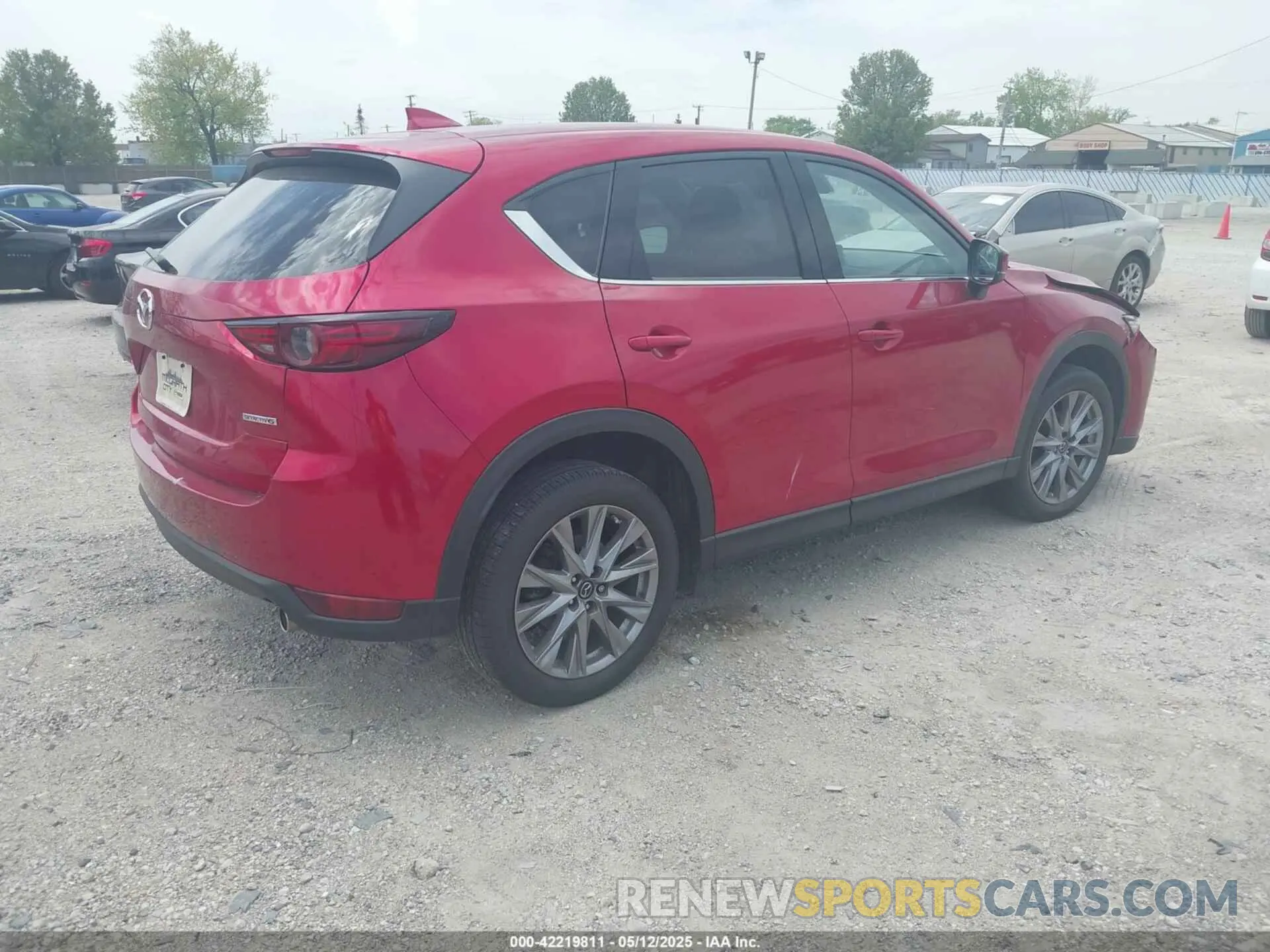 4 Photograph of a damaged car JM3KFBDM9L1787228 MAZDA CX-5 2020