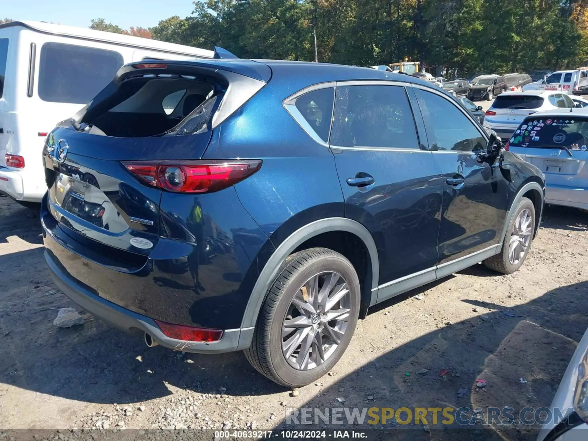 4 Photograph of a damaged car JM3KFBDMXL1726986 MAZDA CX-5 2020