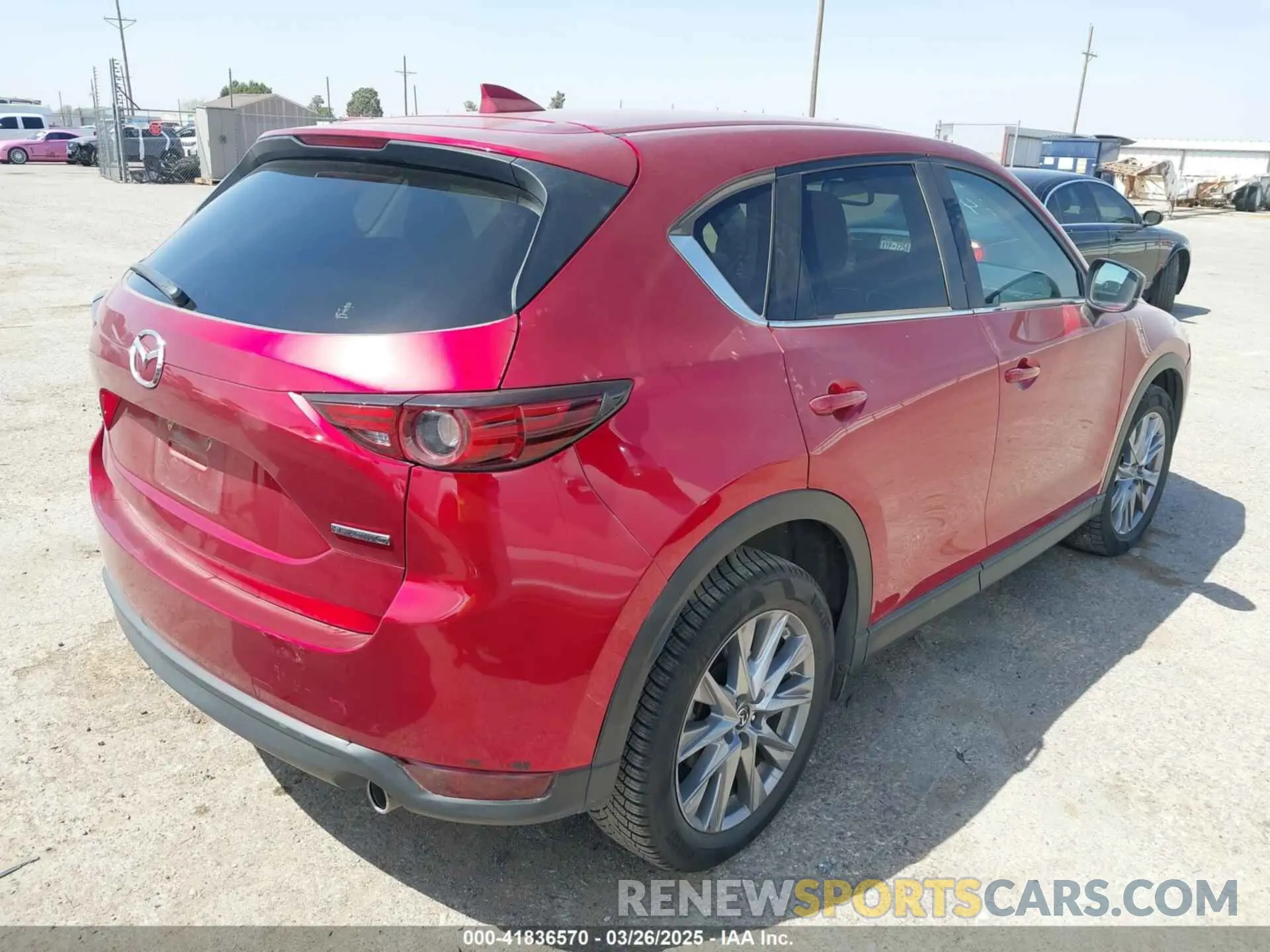 4 Photograph of a damaged car JM3KFBDMXL1747319 MAZDA CX-5 2020