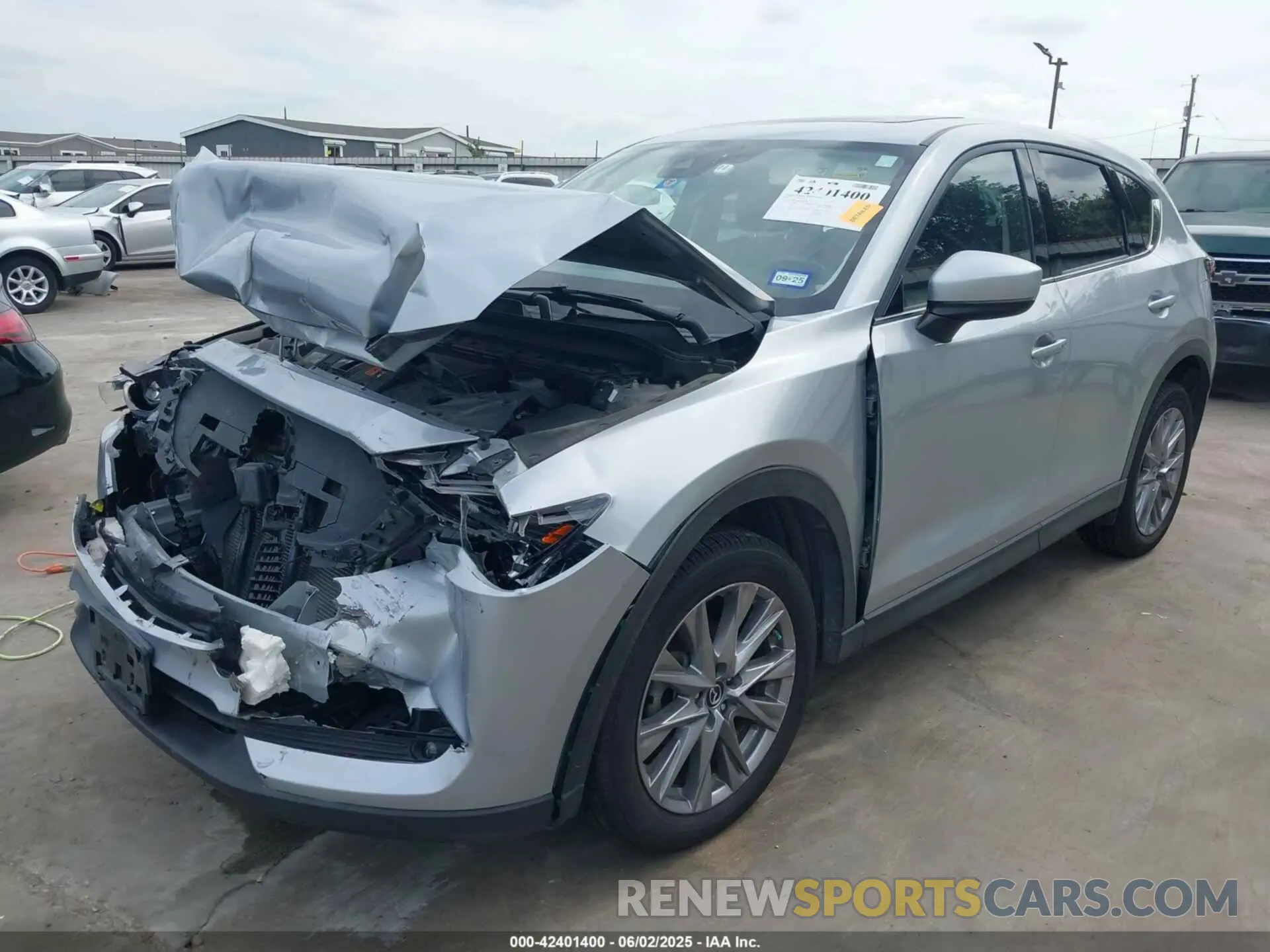 2 Photograph of a damaged car JM3KFBDMXL1809365 MAZDA CX-5 2020