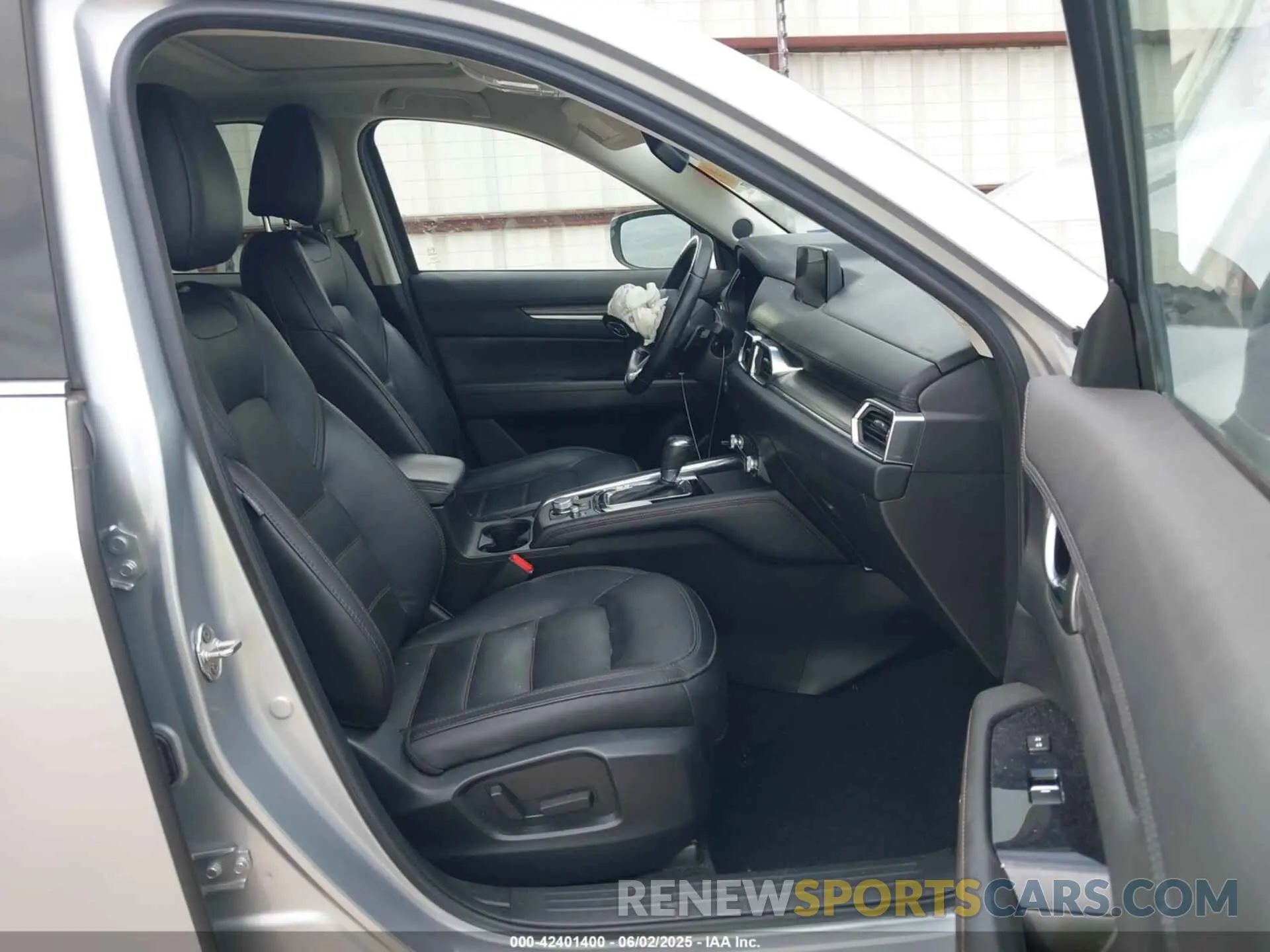 5 Photograph of a damaged car JM3KFBDMXL1809365 MAZDA CX-5 2020