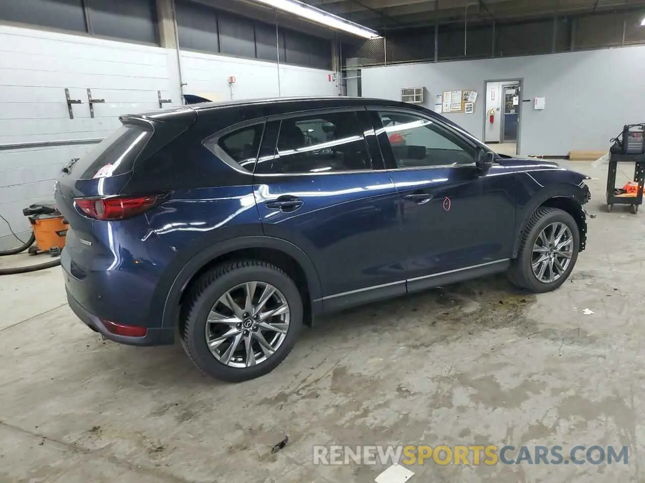3 Photograph of a damaged car JM3KFBEY9L0857673 MAZDA CX-5 2020